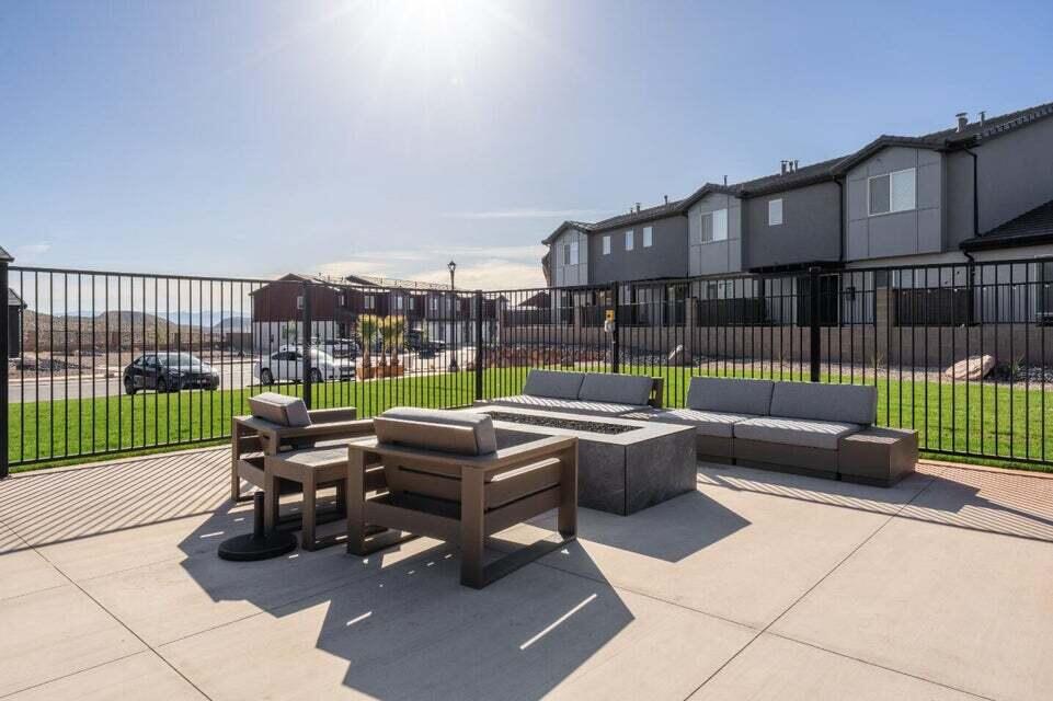 RISE AT CORAL CANYON - Residential