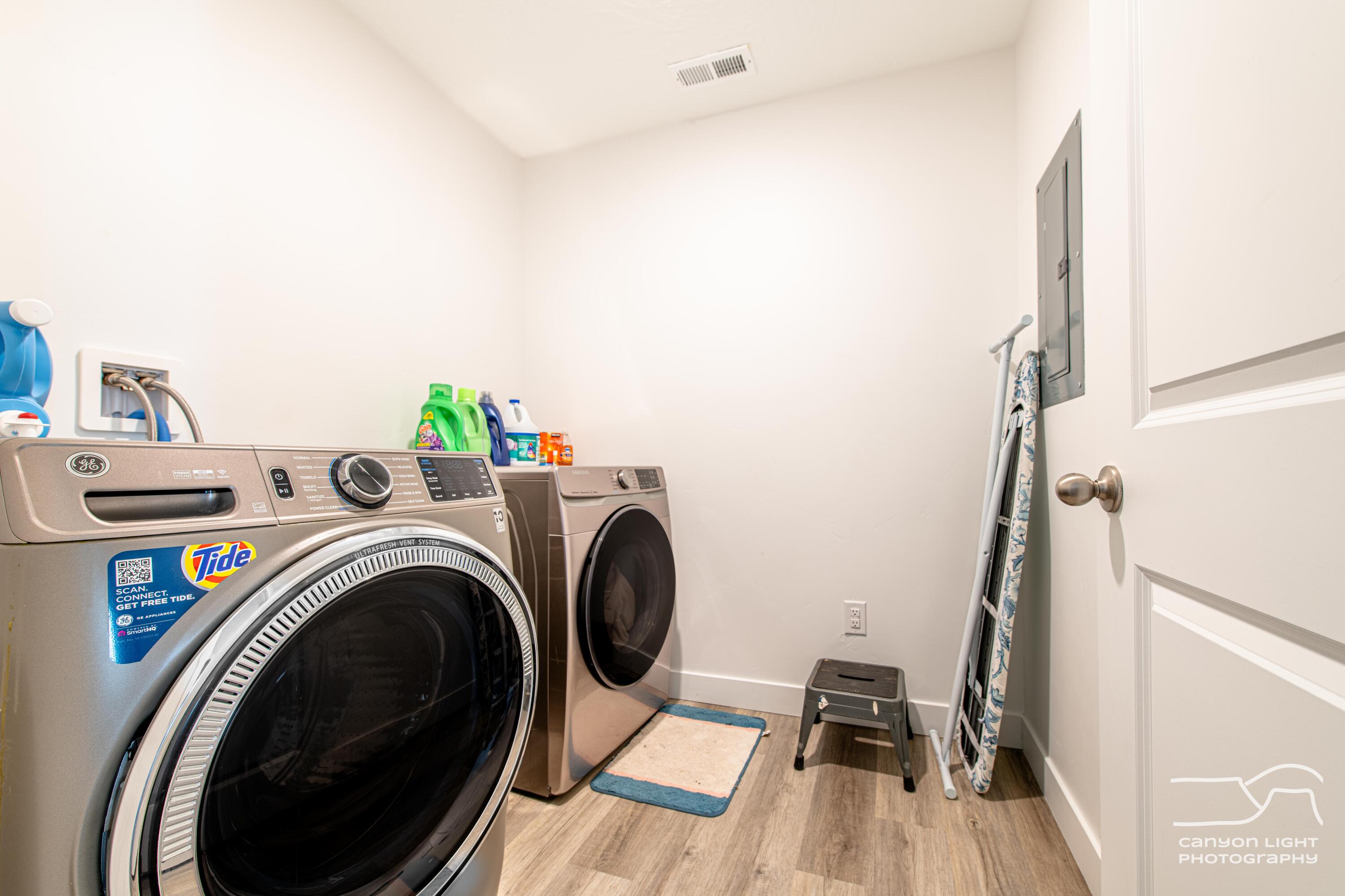 STARR SPRINGS AT LONG VALLEY - Residential