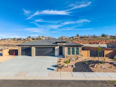 Photo of 380 N 3650 W, Hurricane, UT 84737 (MLS # 26-267958)