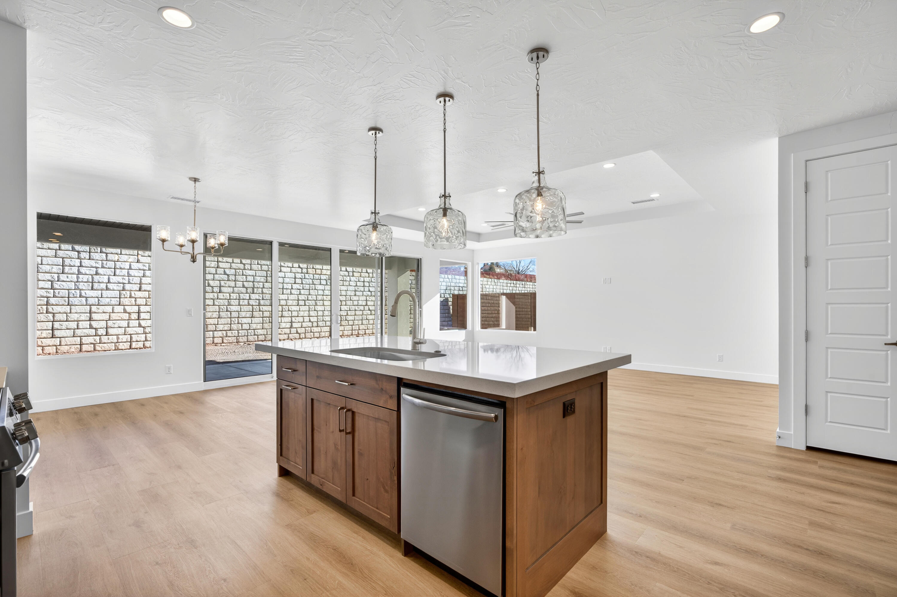 PARK SIDE AT GRANDPA'S POND - Residential