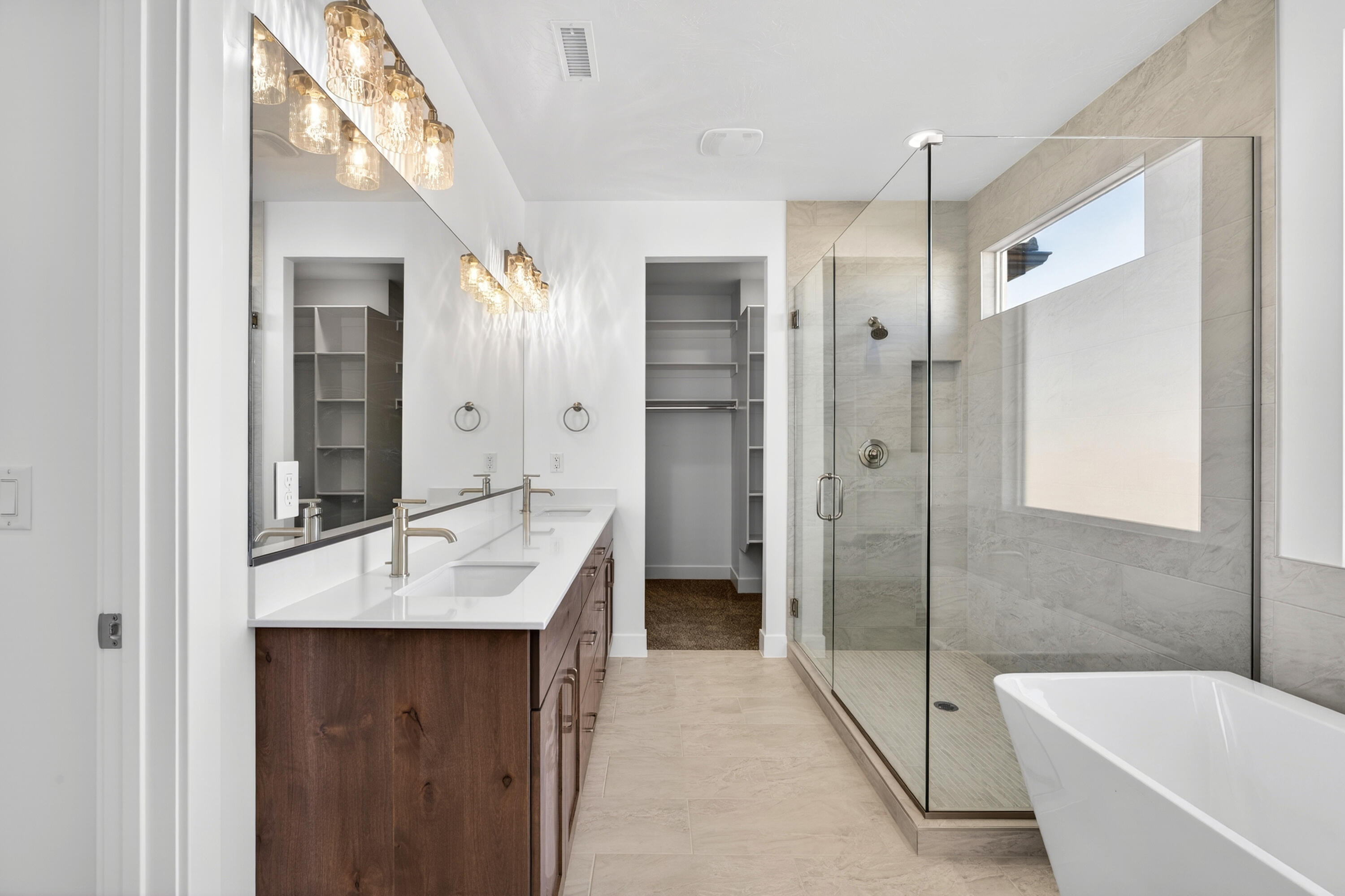 PARK SIDE AT GRANDPA'S POND - Residential