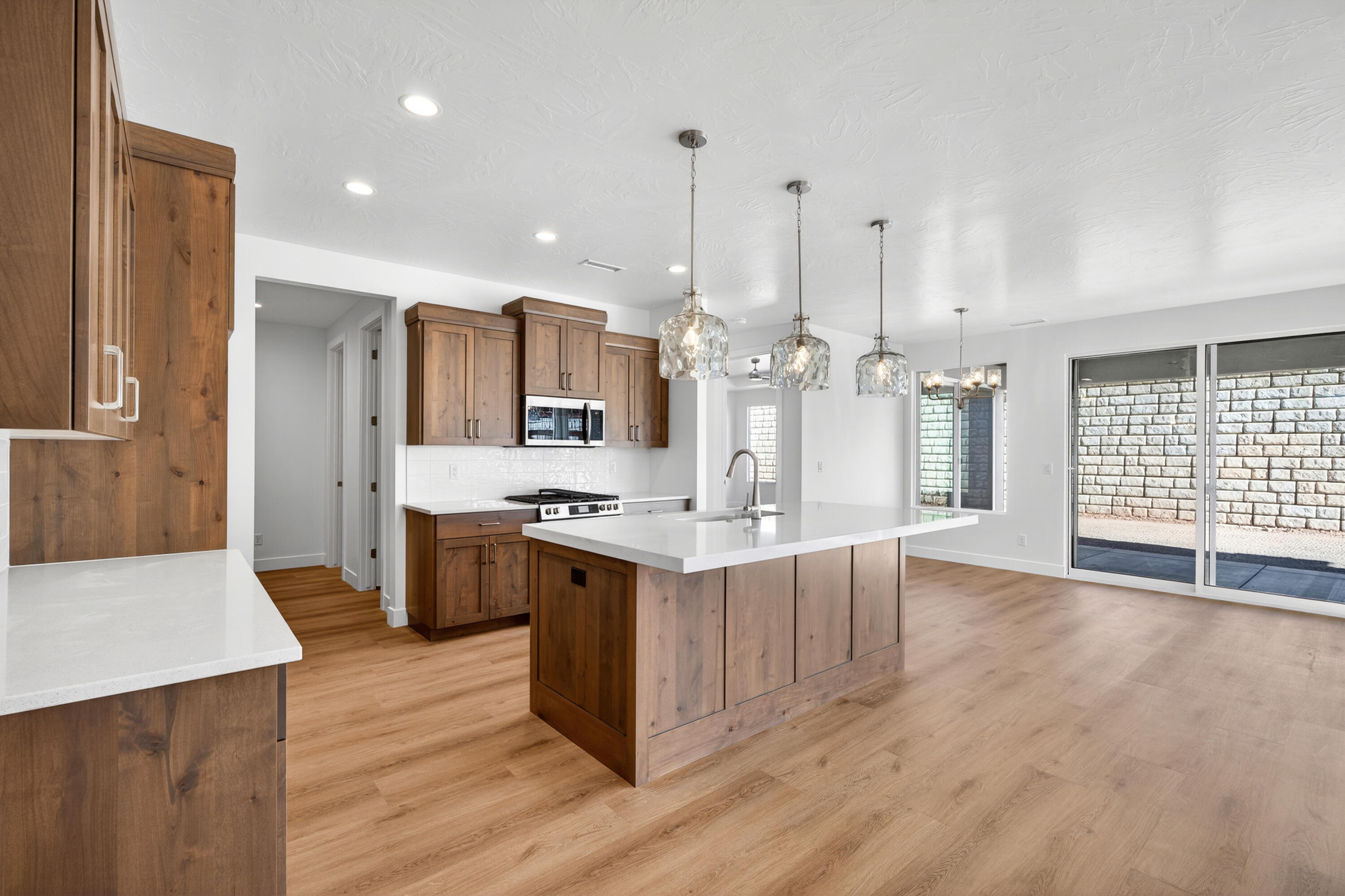 PARK SIDE AT GRANDPA'S POND - Residential