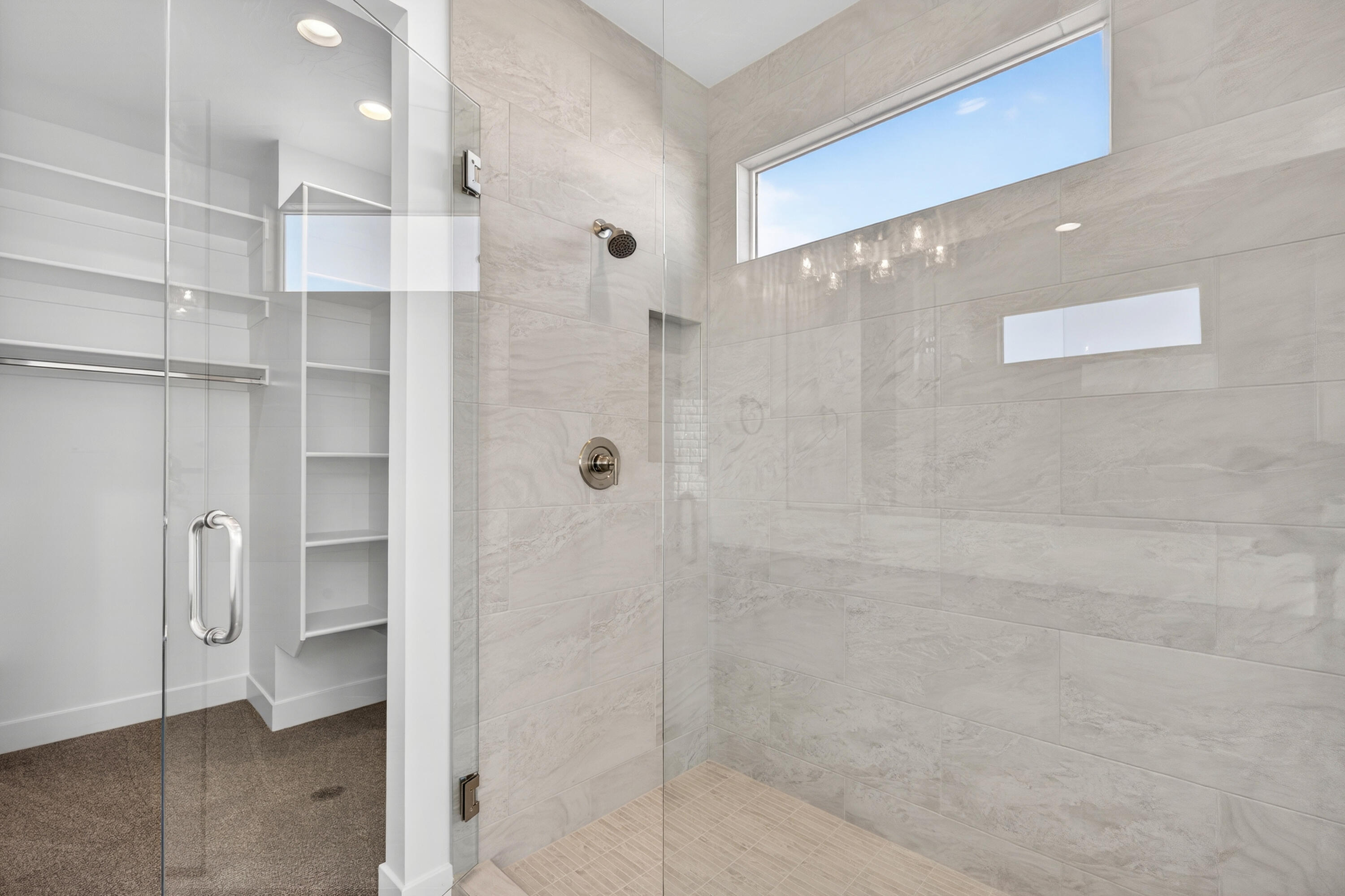 PARK SIDE AT GRANDPA'S POND - Residential