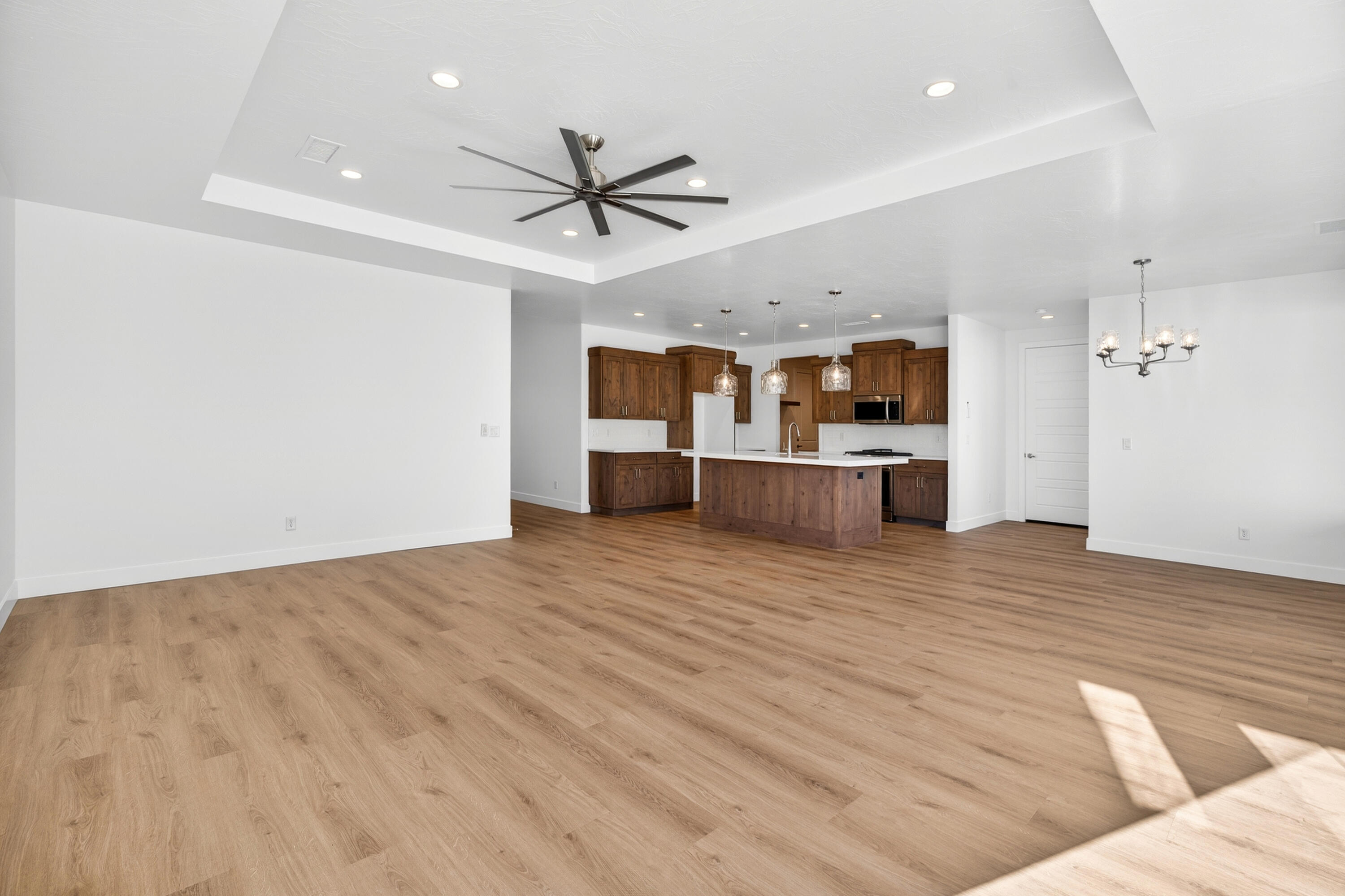 PARK SIDE AT GRANDPA'S POND - Residential