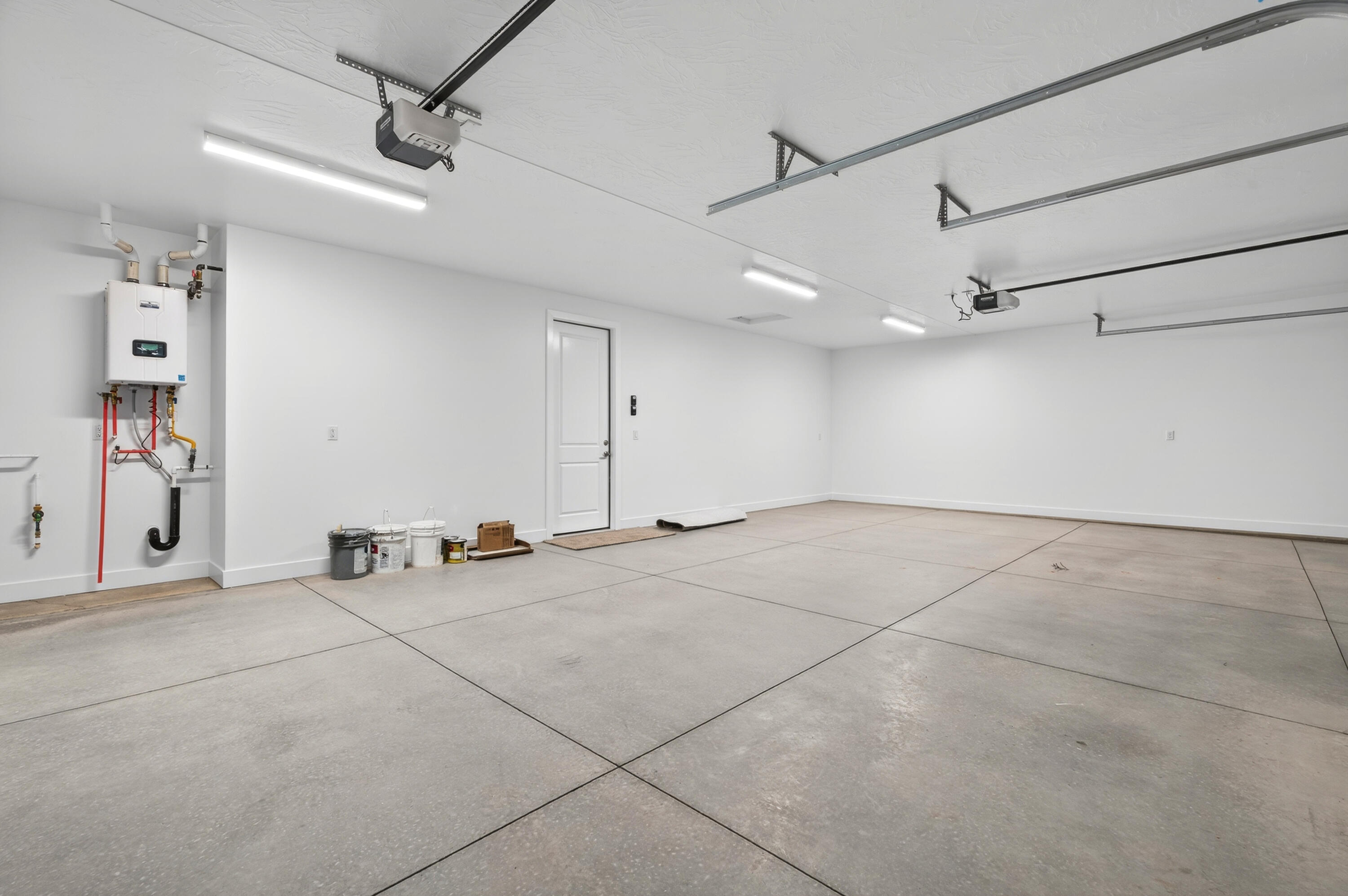 PARK SIDE AT GRANDPA'S POND - Residential