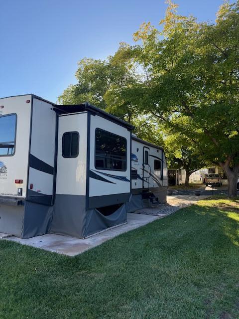 CANYON BREEZE RV RESORT - Land