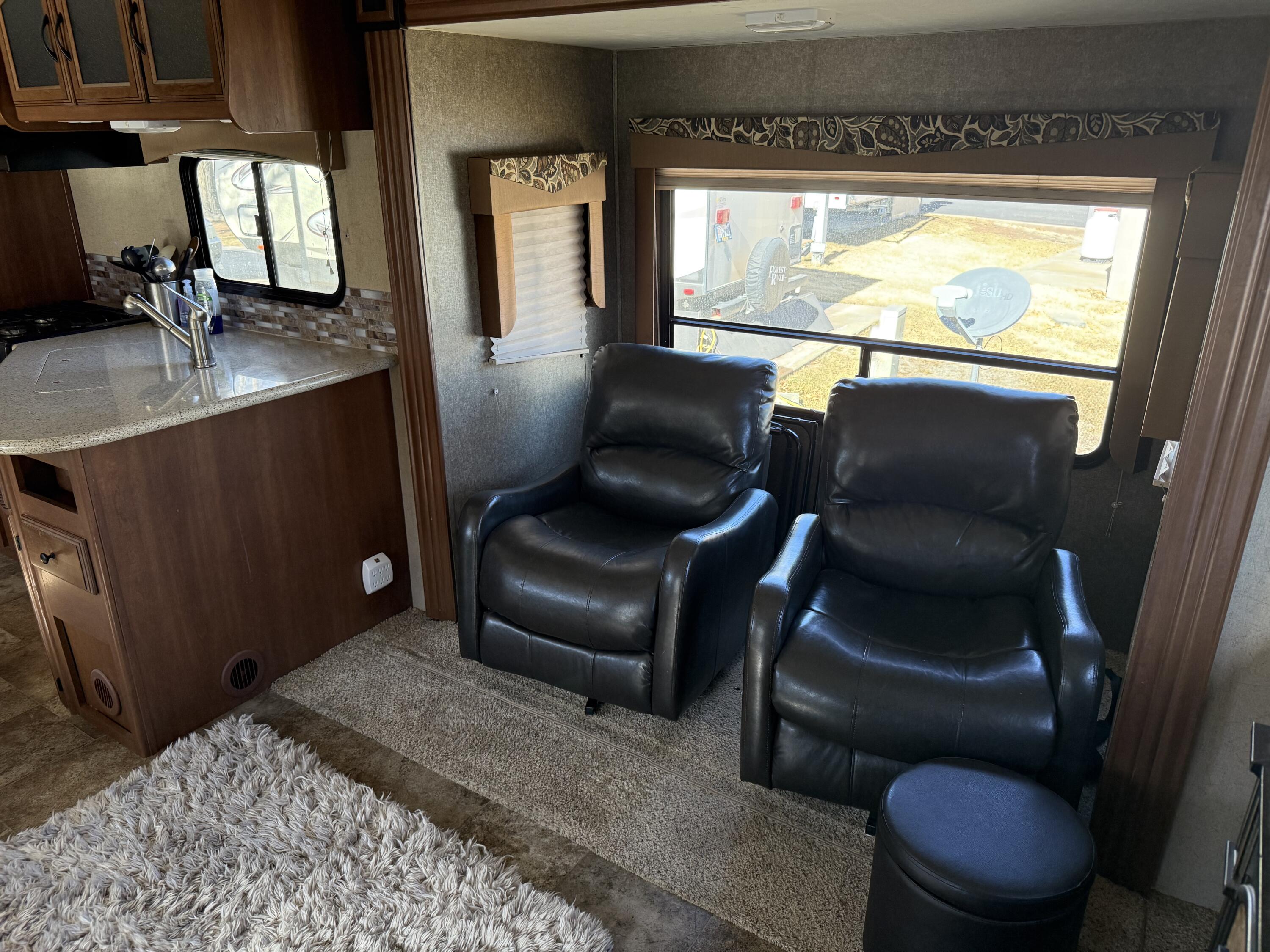 CANYON BREEZE RV RESORT - Land