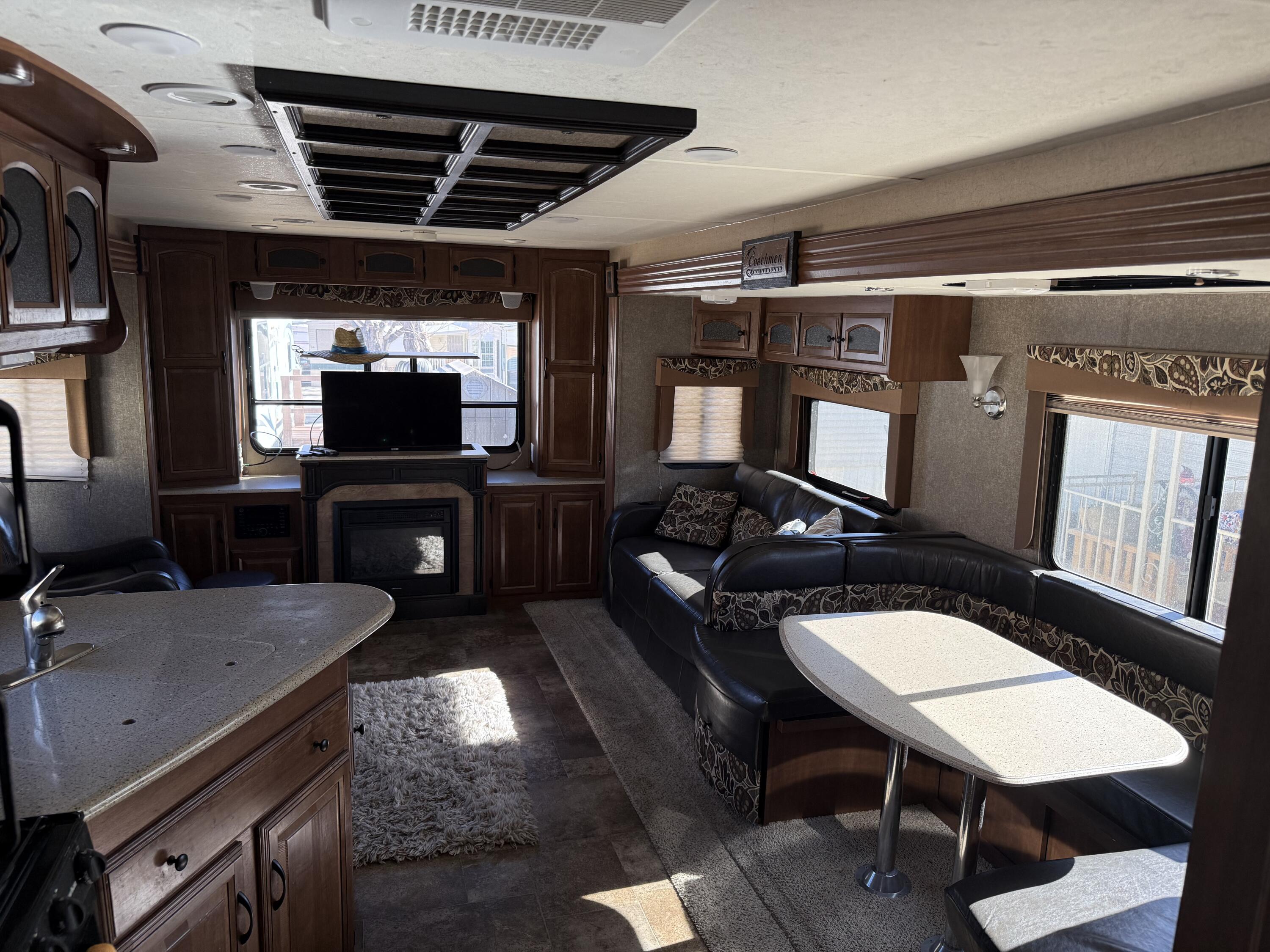 CANYON BREEZE RV RESORT - Land