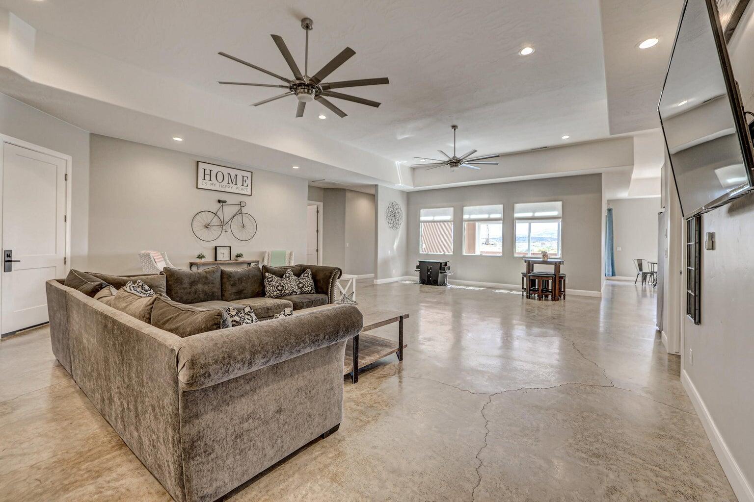 RETREAT AT SAND HOLLOW RESORT - Residential