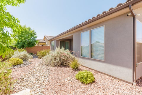 Tiny photo for 249 W Green Jade DR, Washington, UT 84780 (MLS # 26-273333)