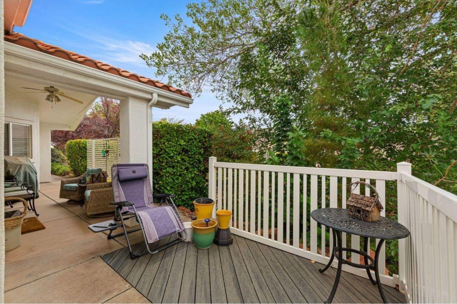 EMERALD SPRINGS TOWNHOMES - Residential