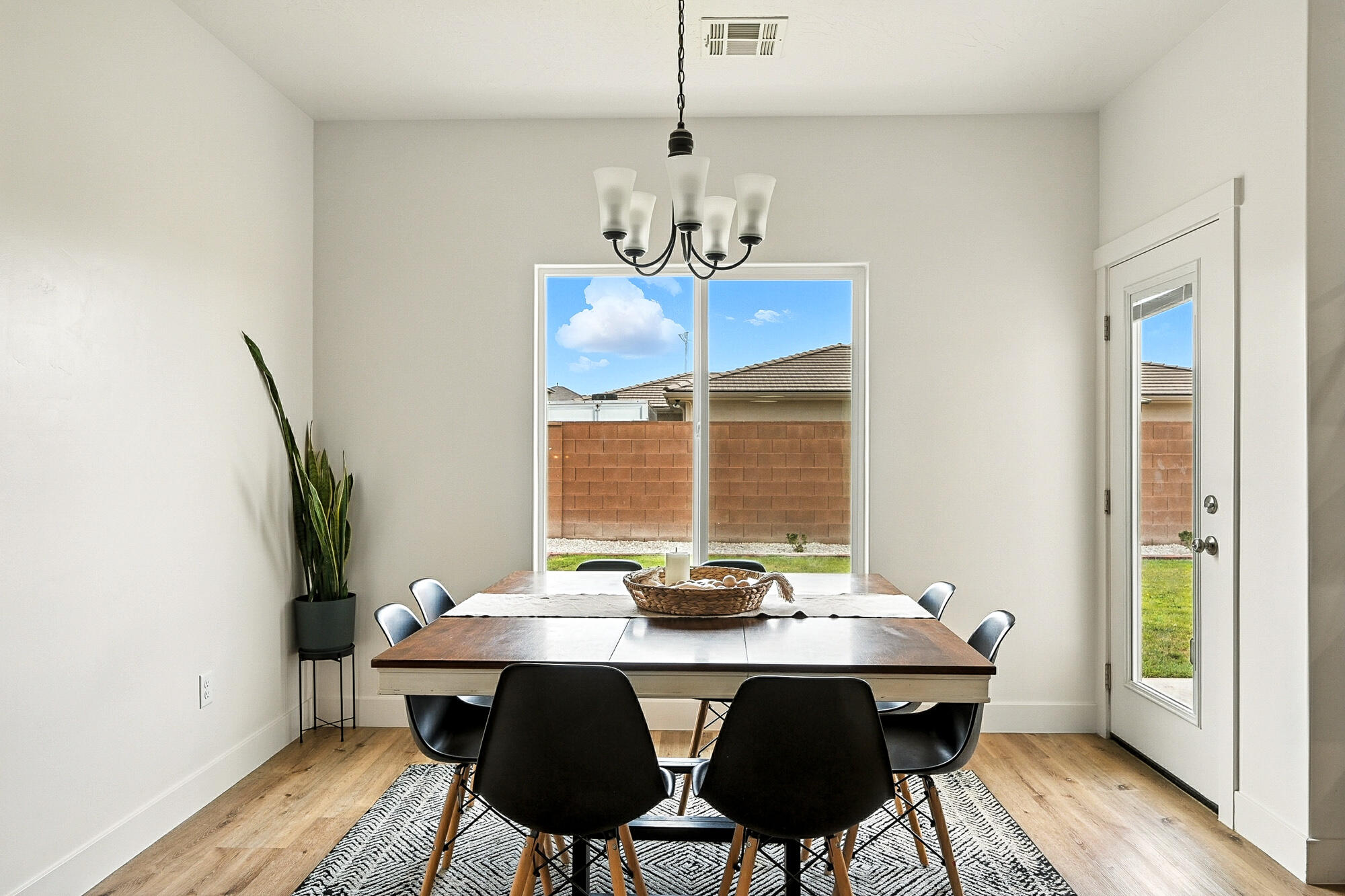 SAGE CANYON - Residential