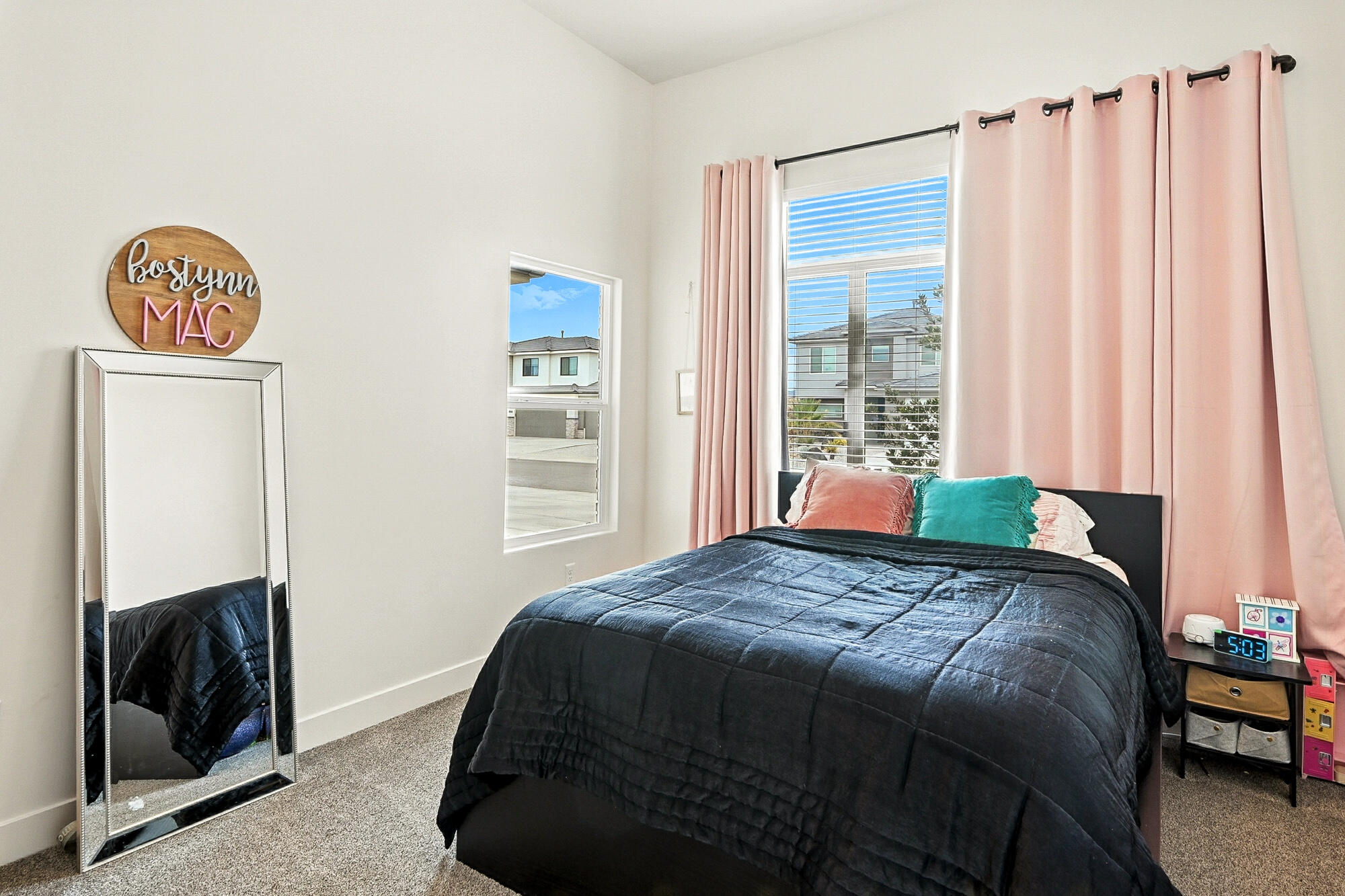 SAGE CANYON - Residential