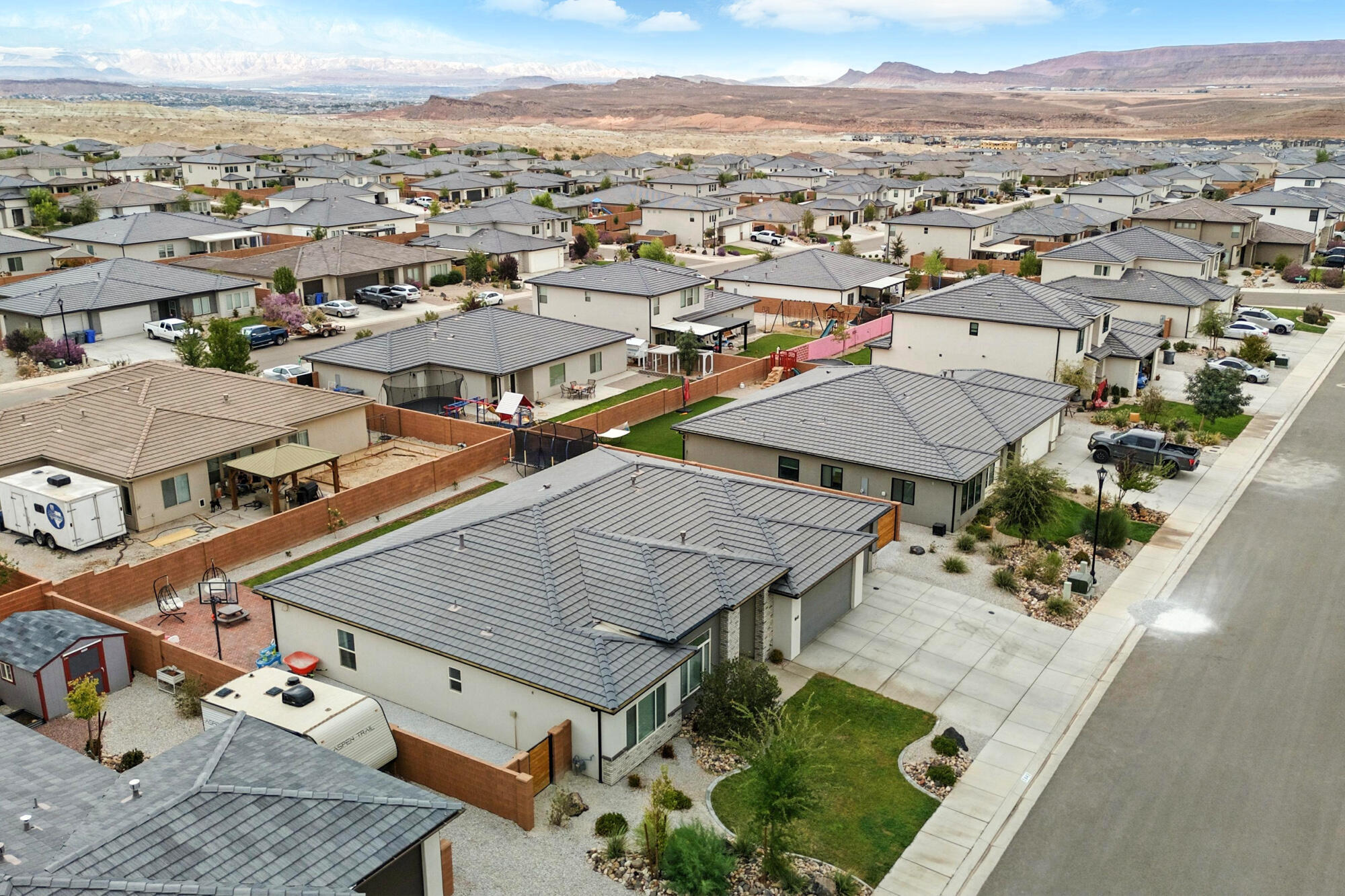 SAGE CANYON - Residential