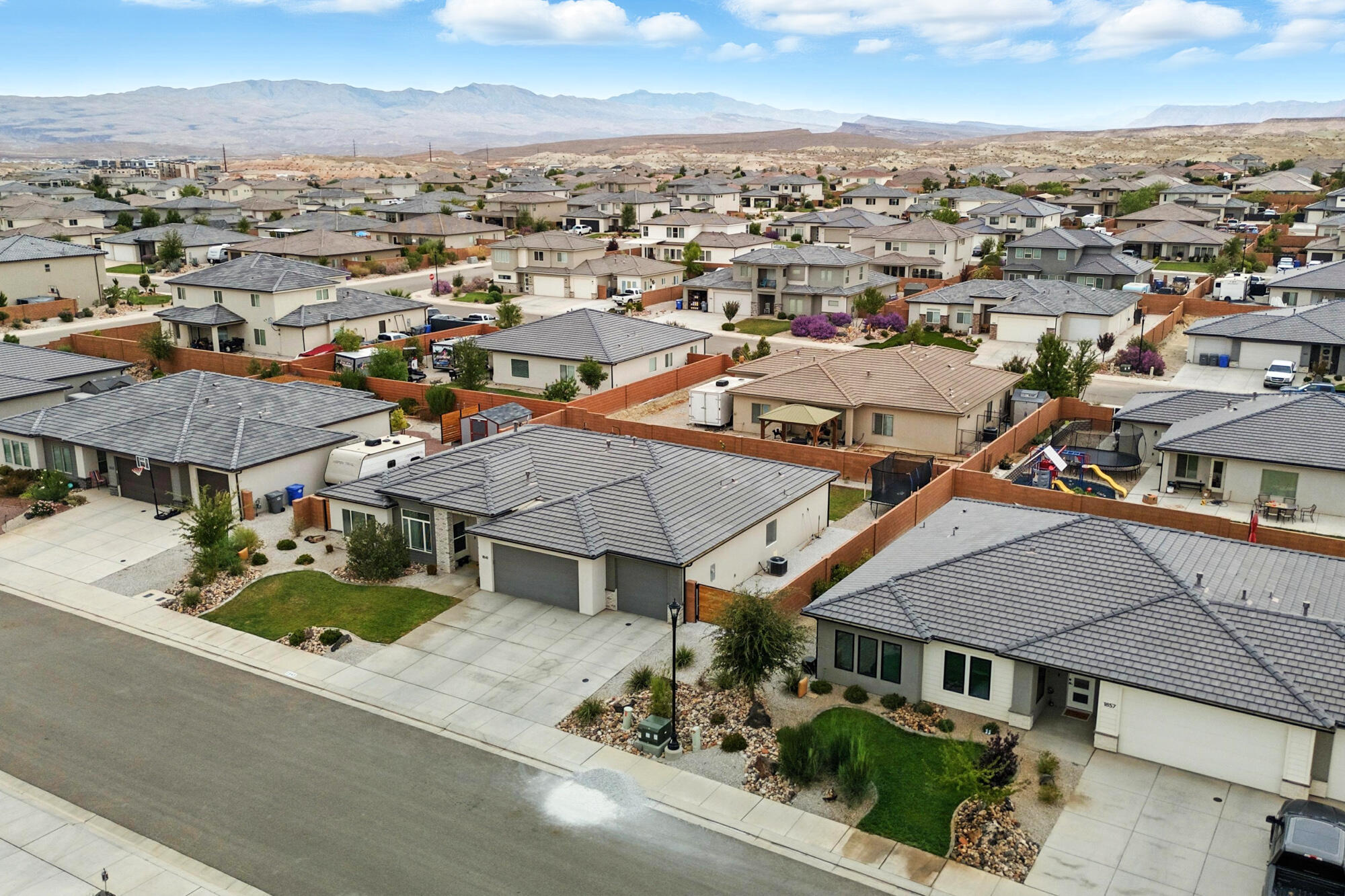 SAGE CANYON - Residential