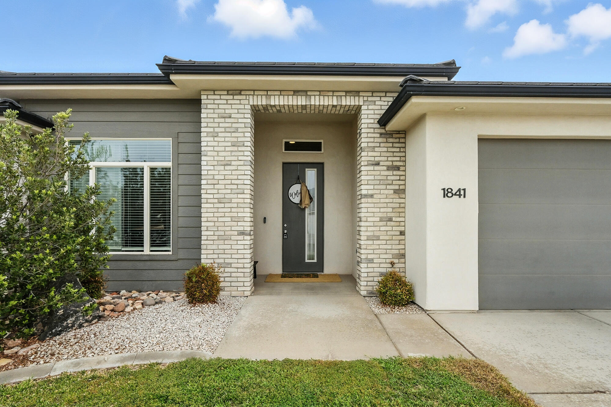 SAGE CANYON - Residential