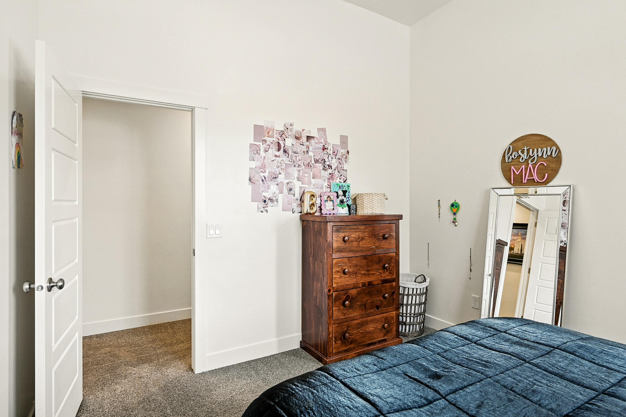 SAGE CANYON - Residential