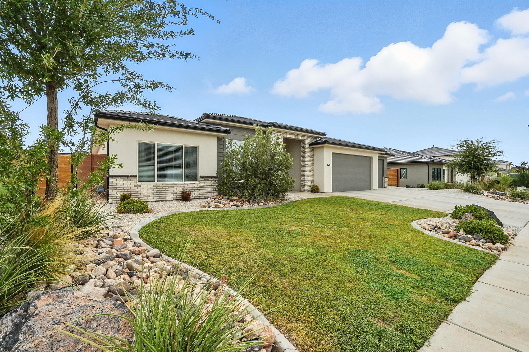 SAGE CANYON - Residential