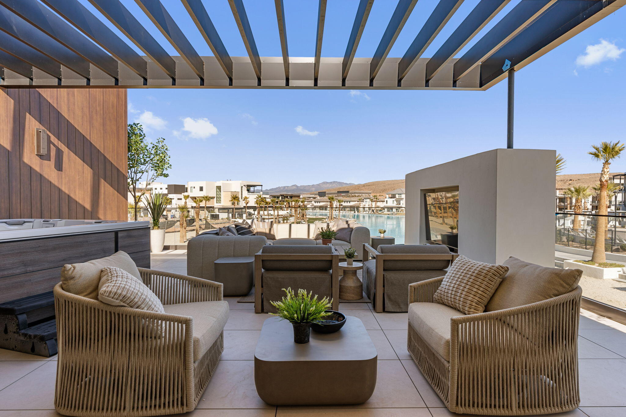 WATERS EDGE DESERT COLOR SHORES - Residential