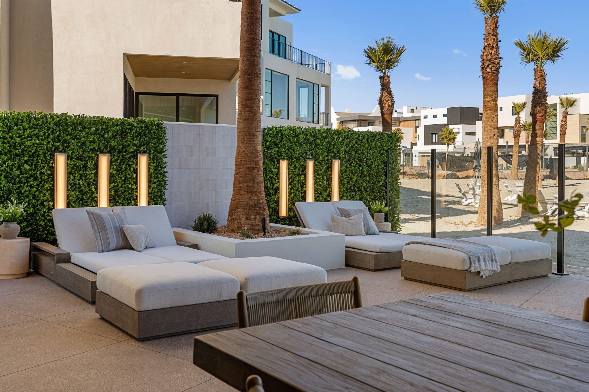 WATERS EDGE DESERT COLOR SHORES - Residential