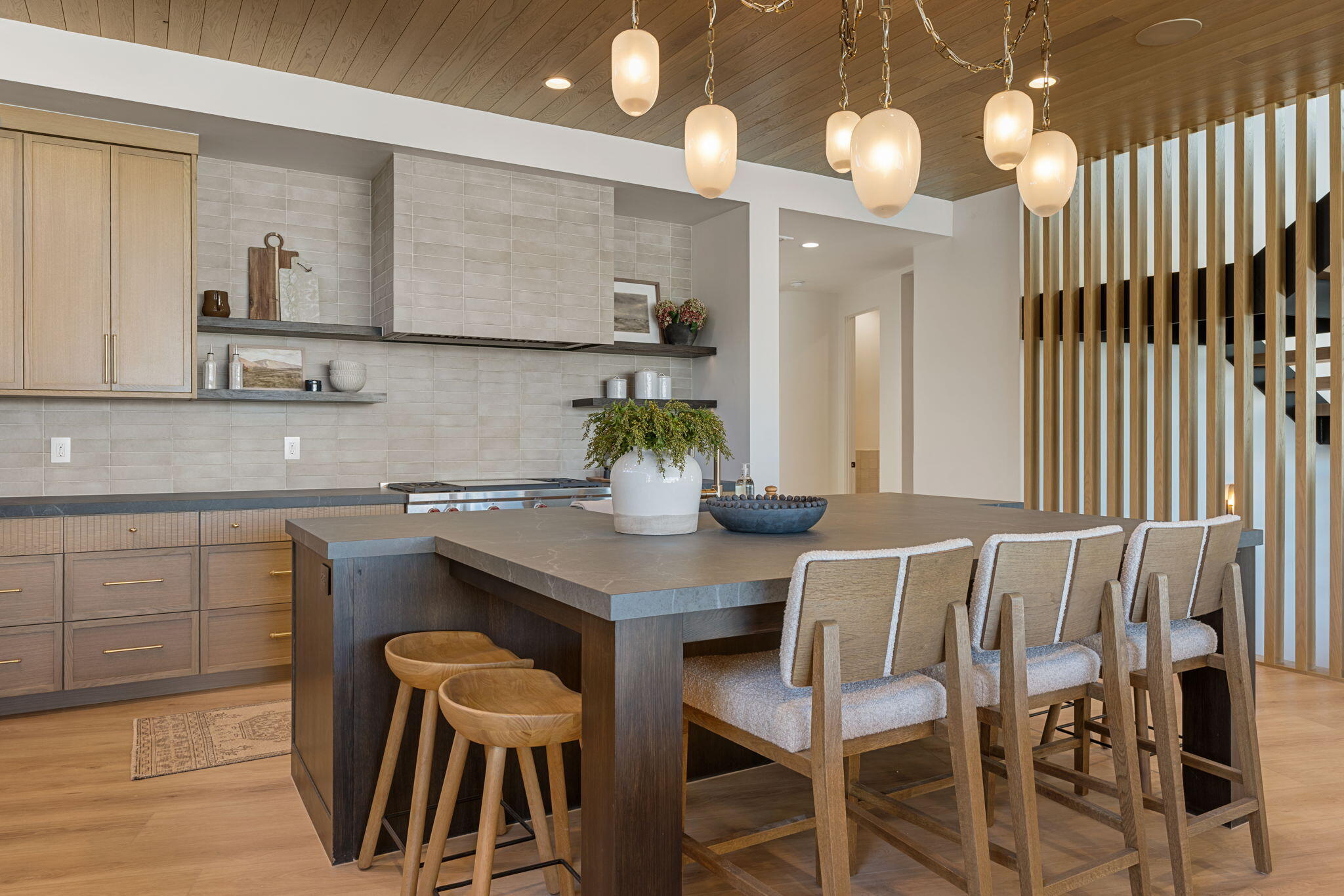 WATERS EDGE DESERT COLOR SHORES - Residential