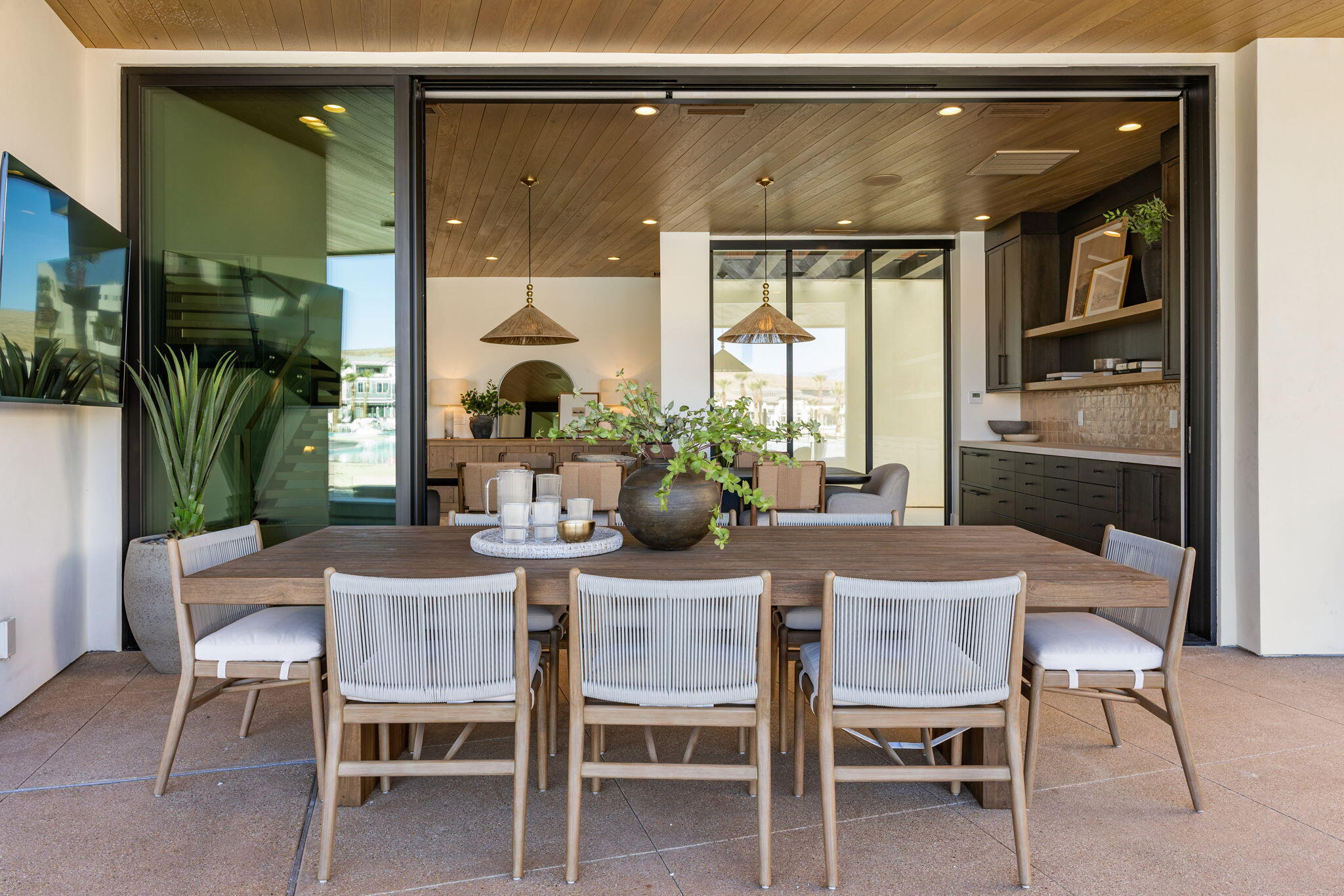 WATERS EDGE DESERT COLOR SHORES - Residential