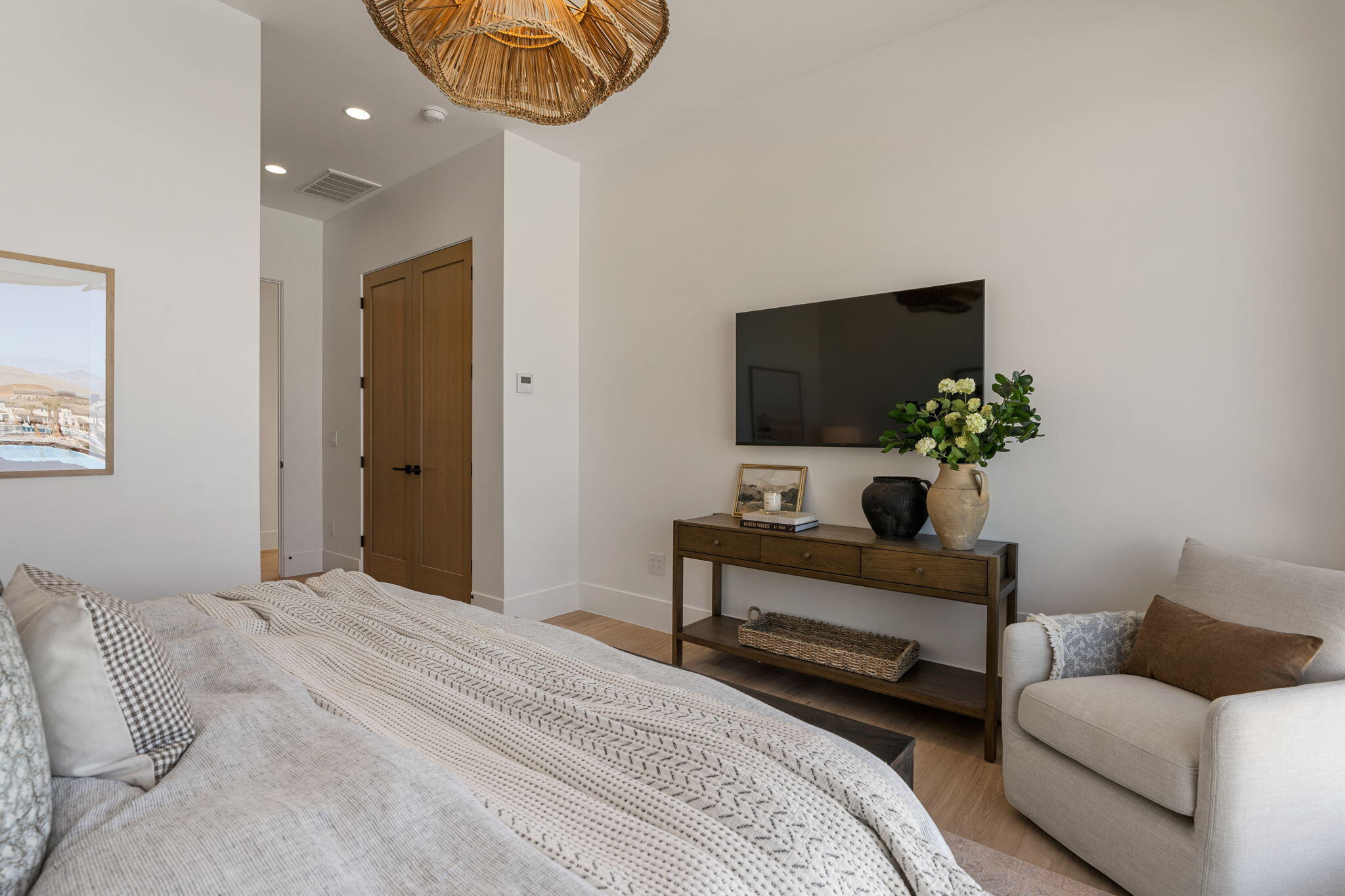 WATERS EDGE DESERT COLOR SHORES - Residential