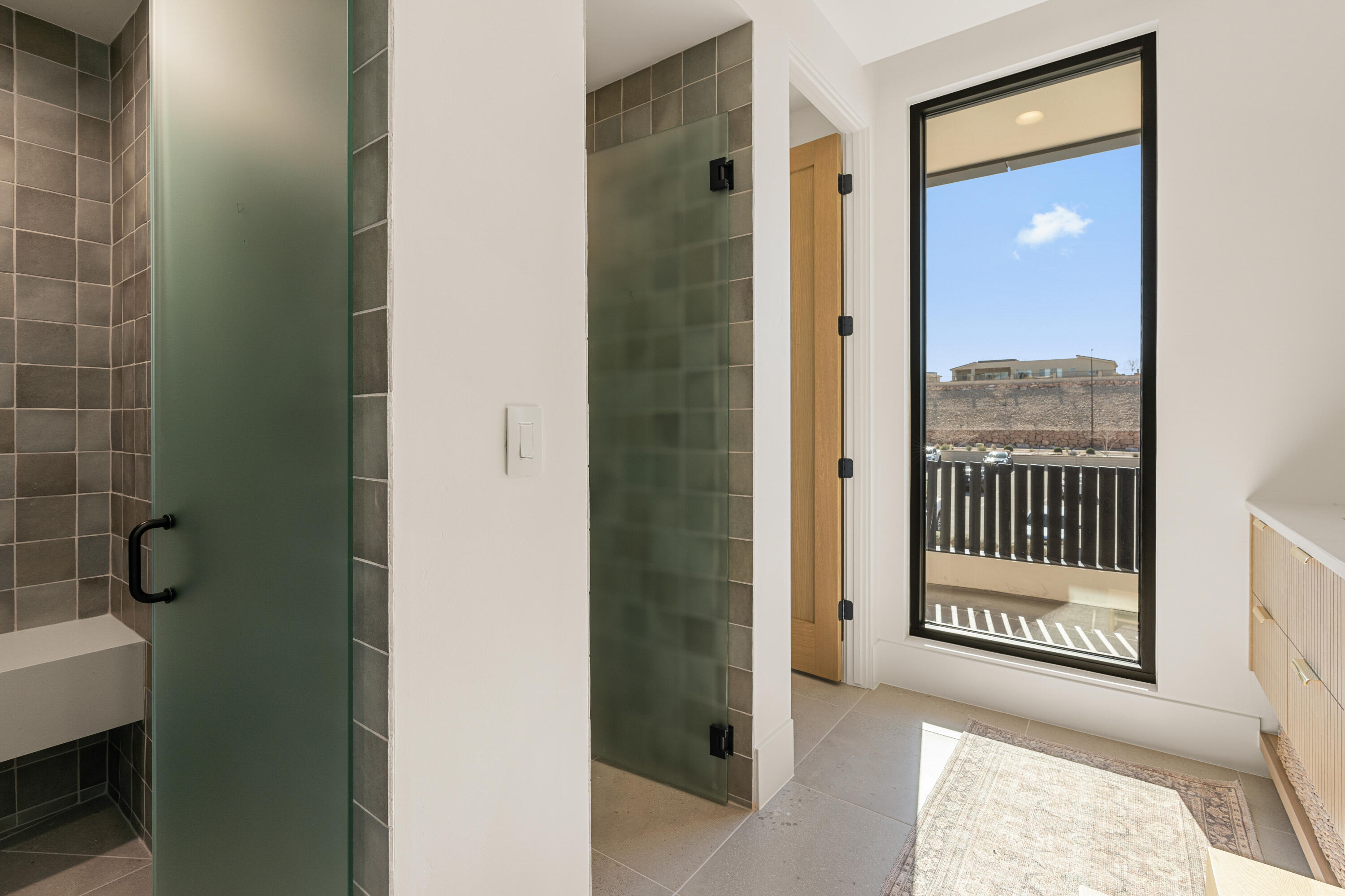 WATERS EDGE DESERT COLOR SHORES - Residential