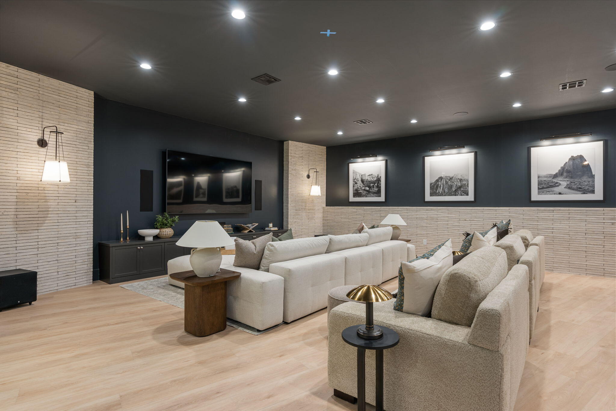 WATERS EDGE DESERT COLOR SHORES - Residential