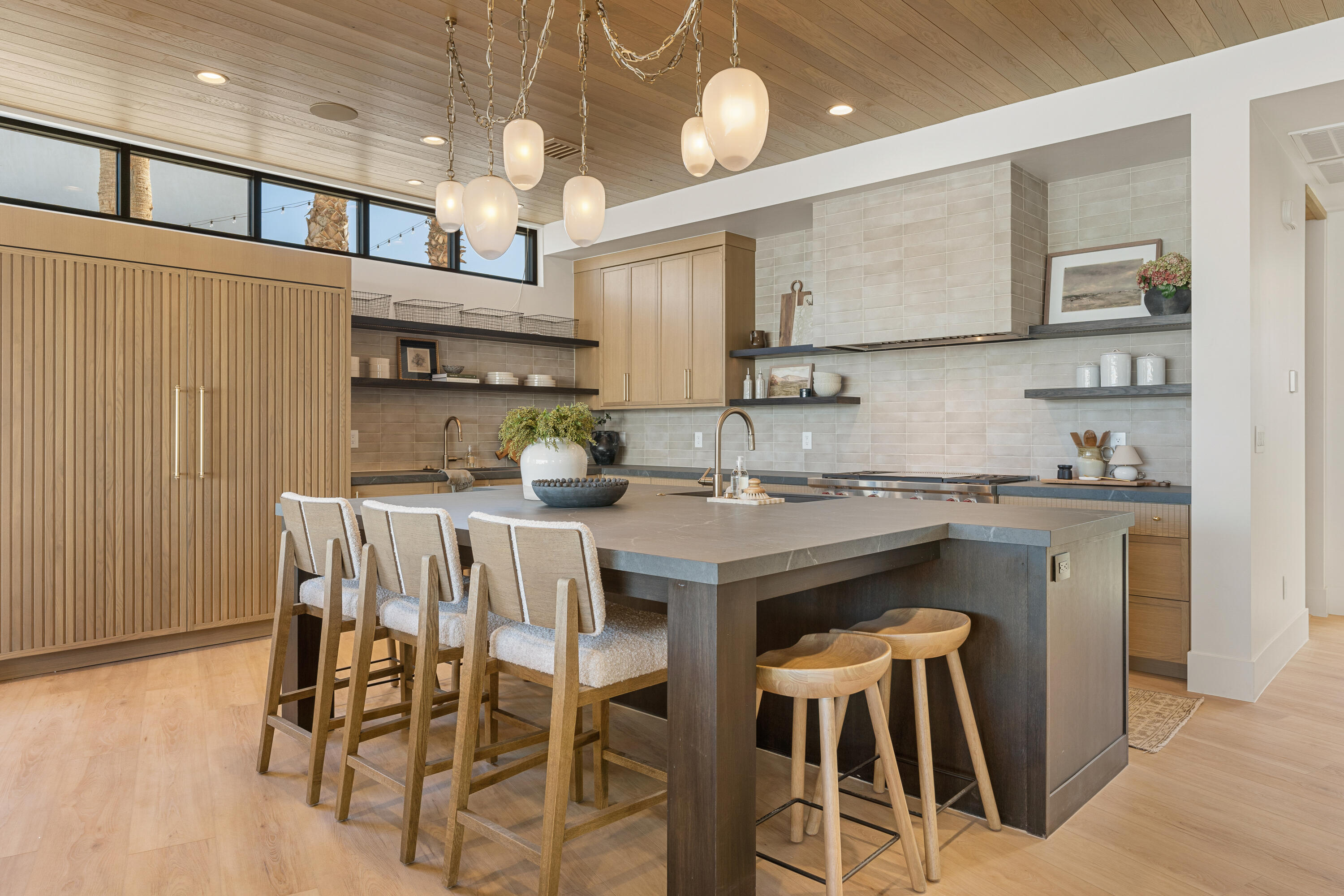 WATERS EDGE DESERT COLOR SHORES - Residential