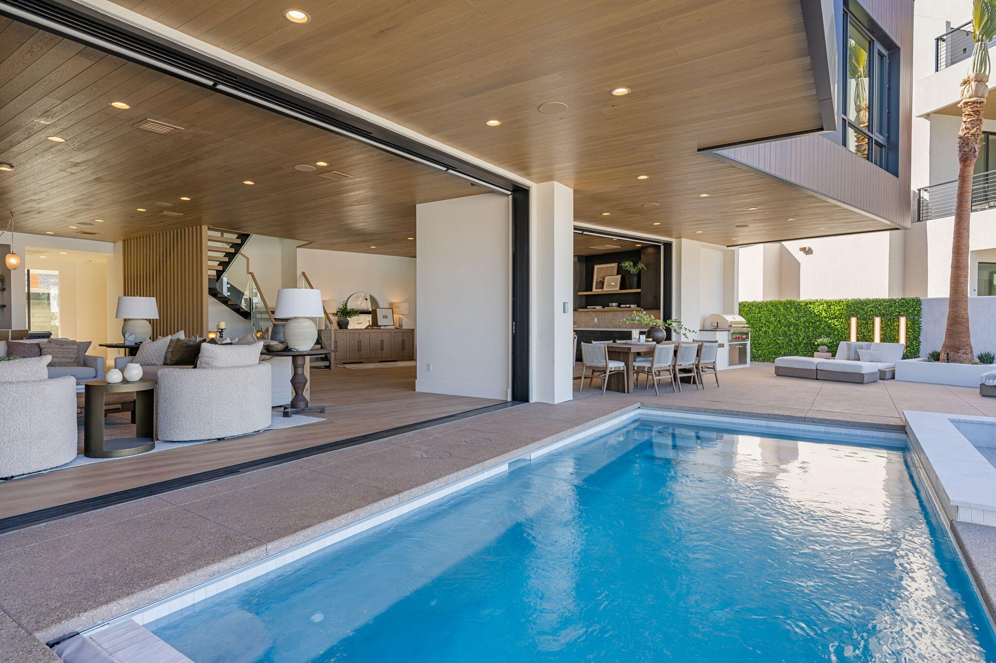 WATERS EDGE DESERT COLOR SHORES - Residential