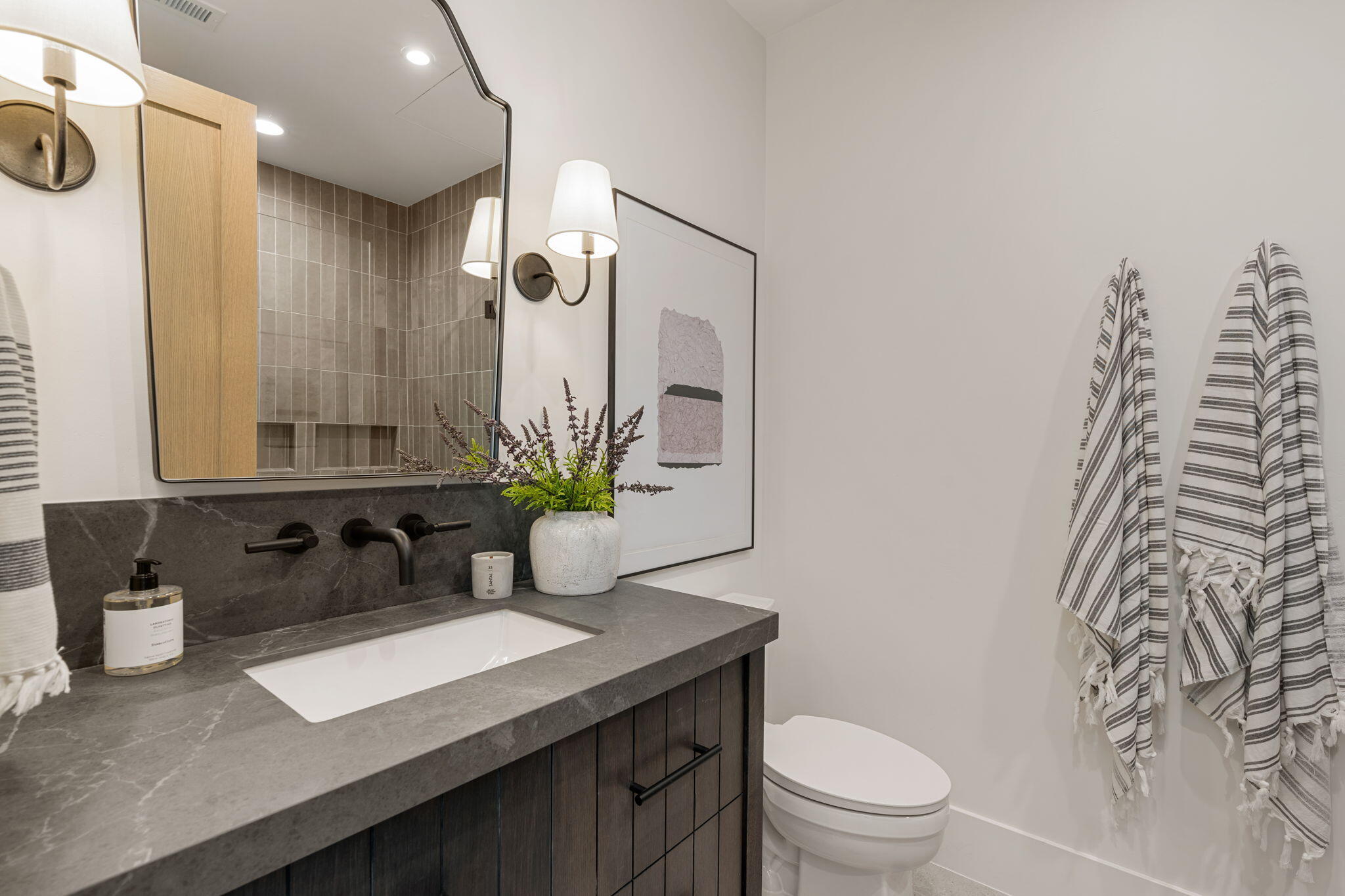 WATERS EDGE DESERT COLOR SHORES - Residential