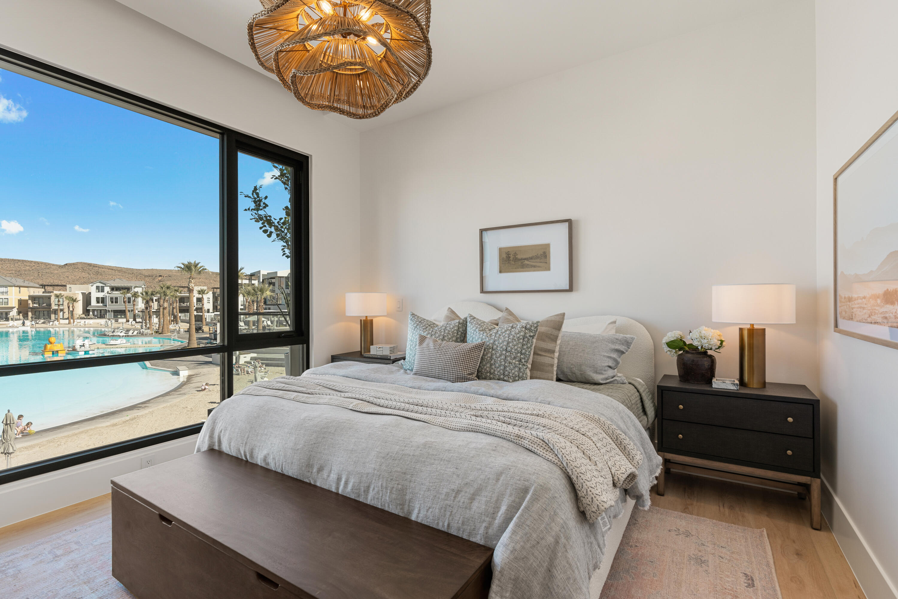 WATERS EDGE DESERT COLOR SHORES - Residential