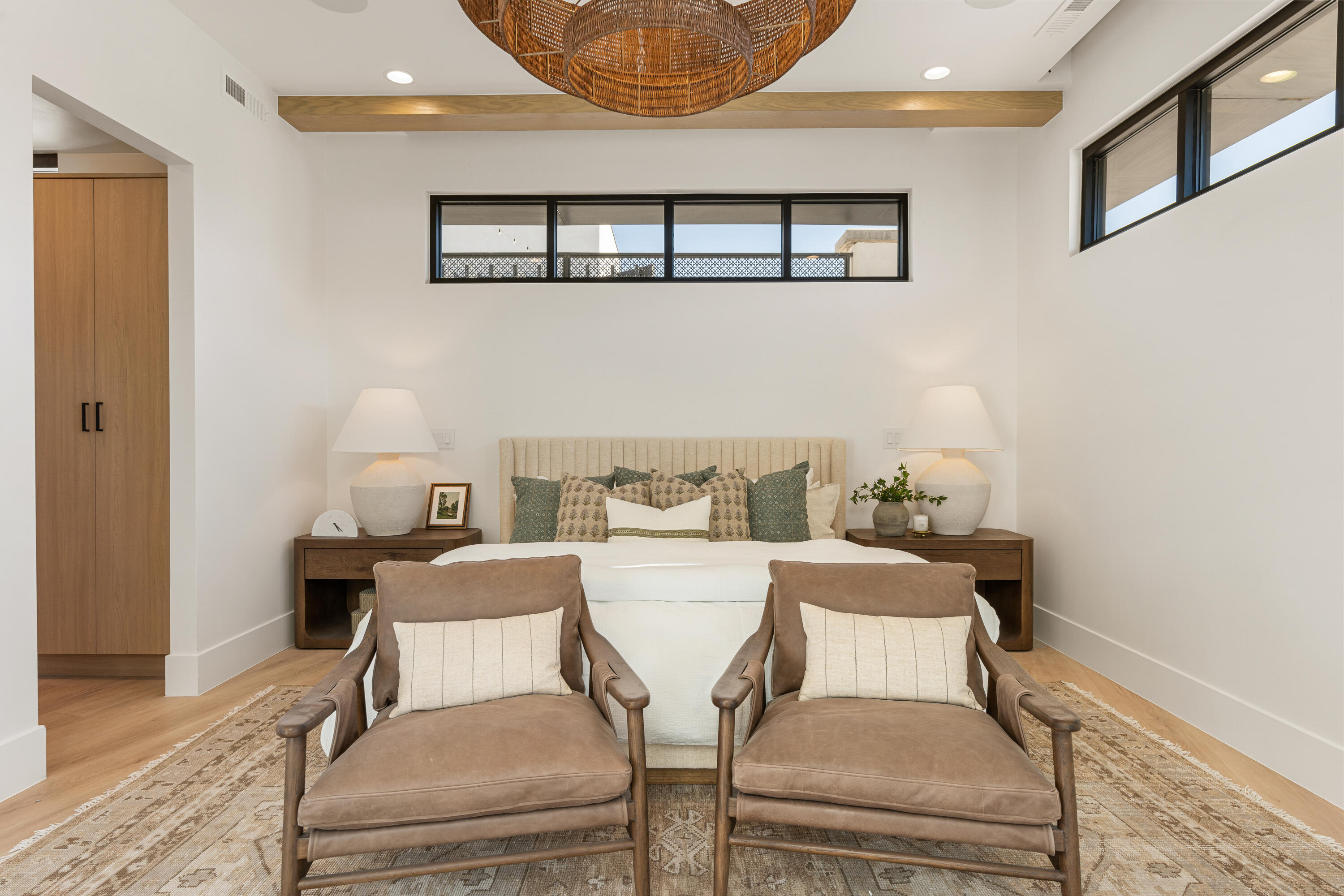 WATERS EDGE DESERT COLOR SHORES - Residential