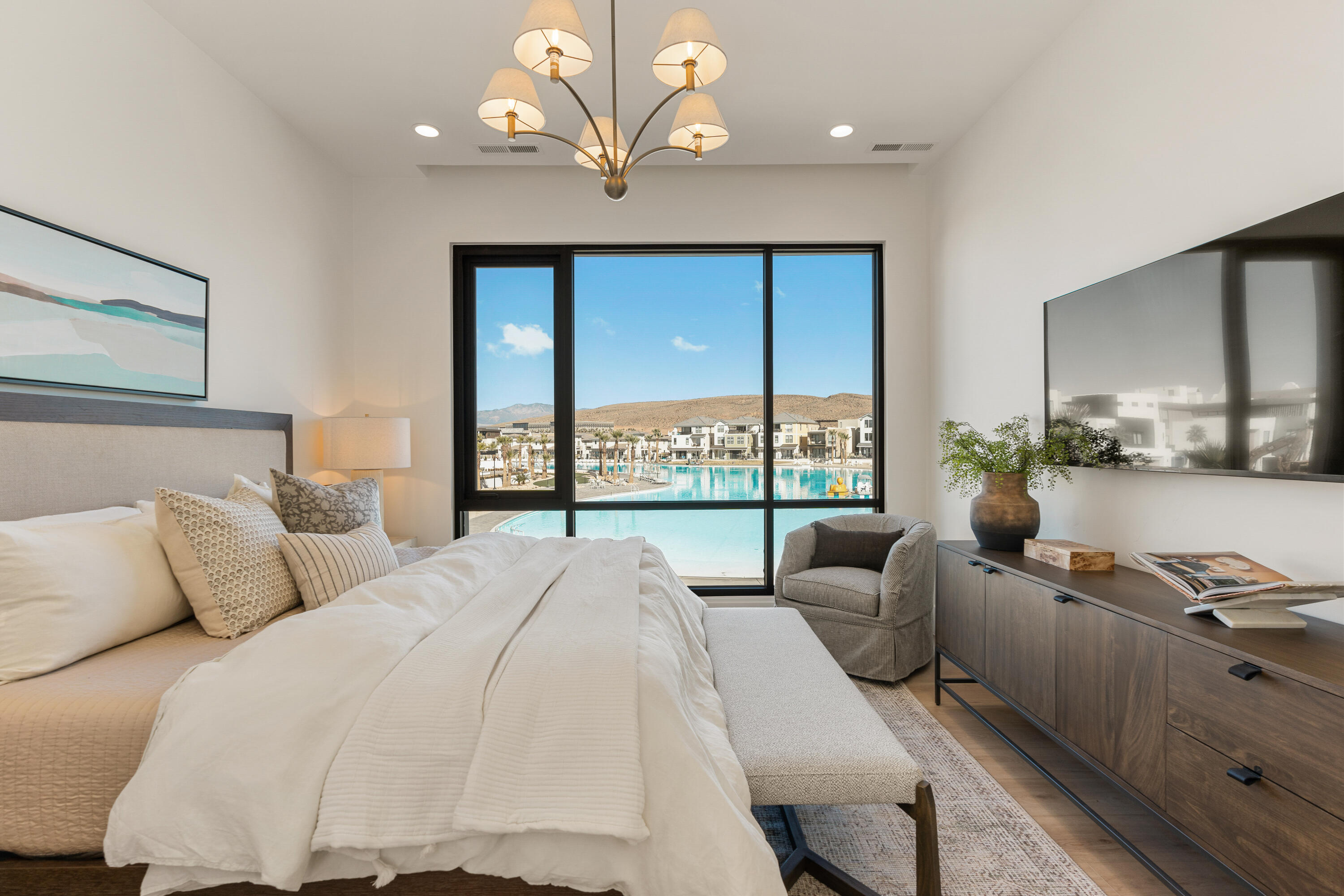 WATERS EDGE DESERT COLOR SHORES - Residential