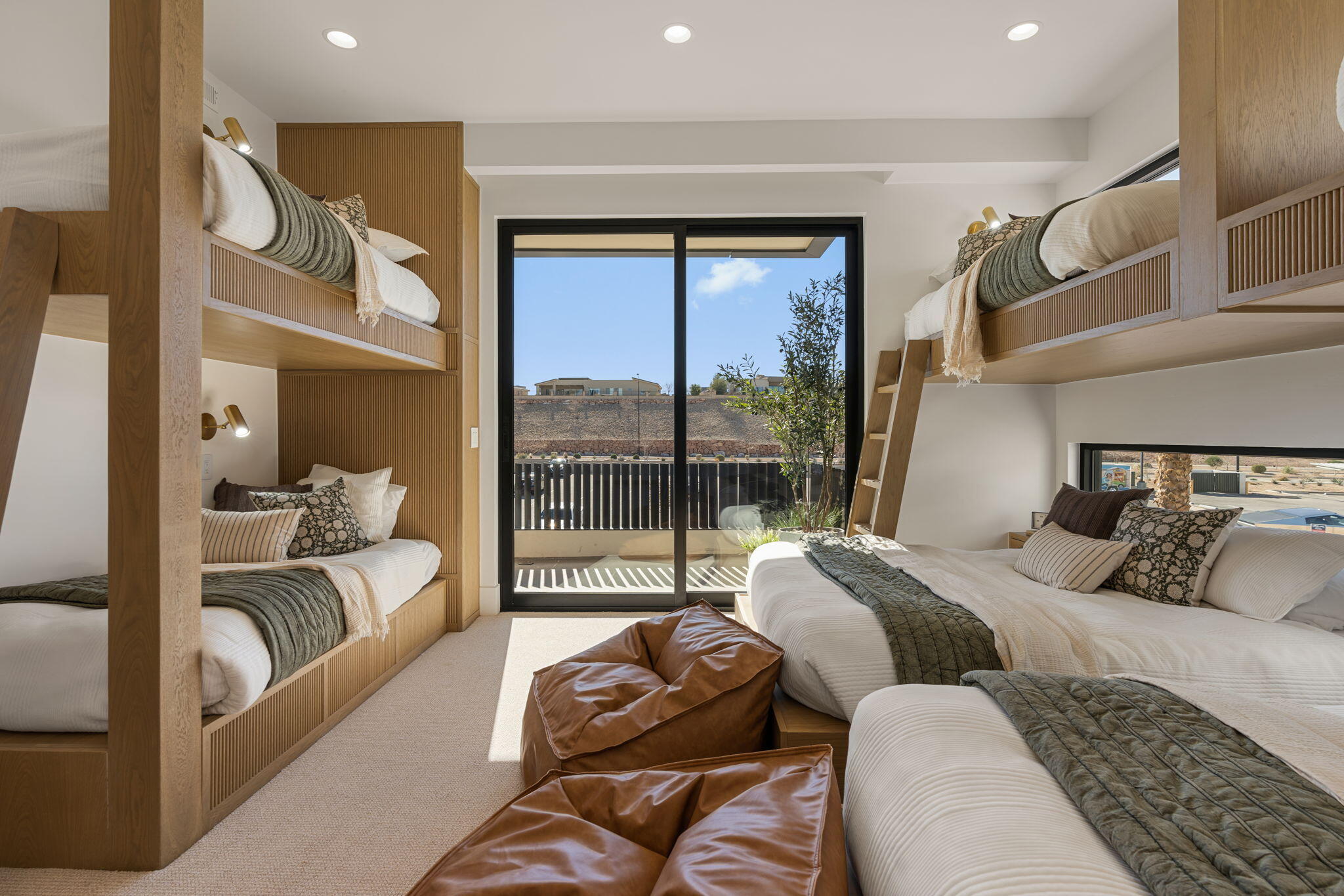 WATERS EDGE DESERT COLOR SHORES - Residential