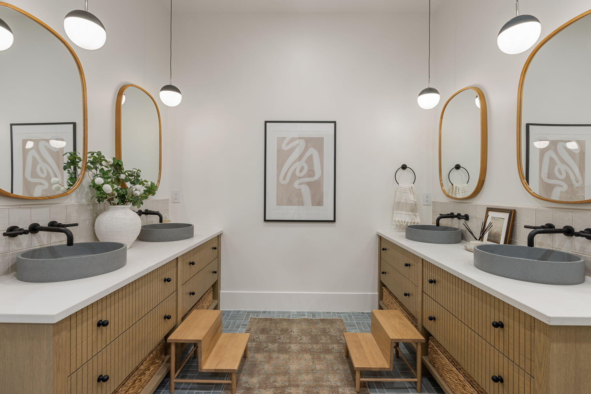 WATERS EDGE DESERT COLOR SHORES - Residential