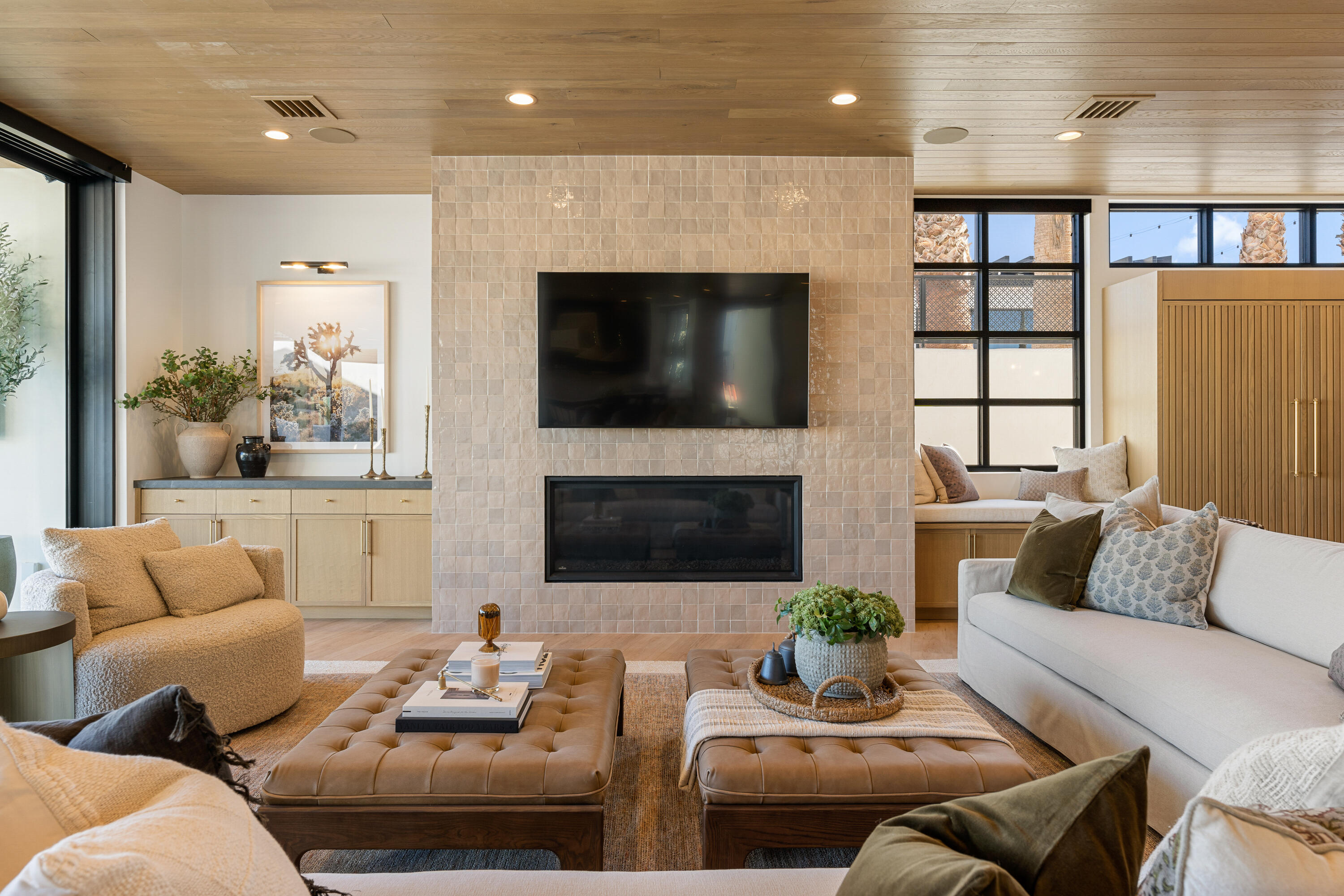 WATERS EDGE DESERT COLOR SHORES - Residential