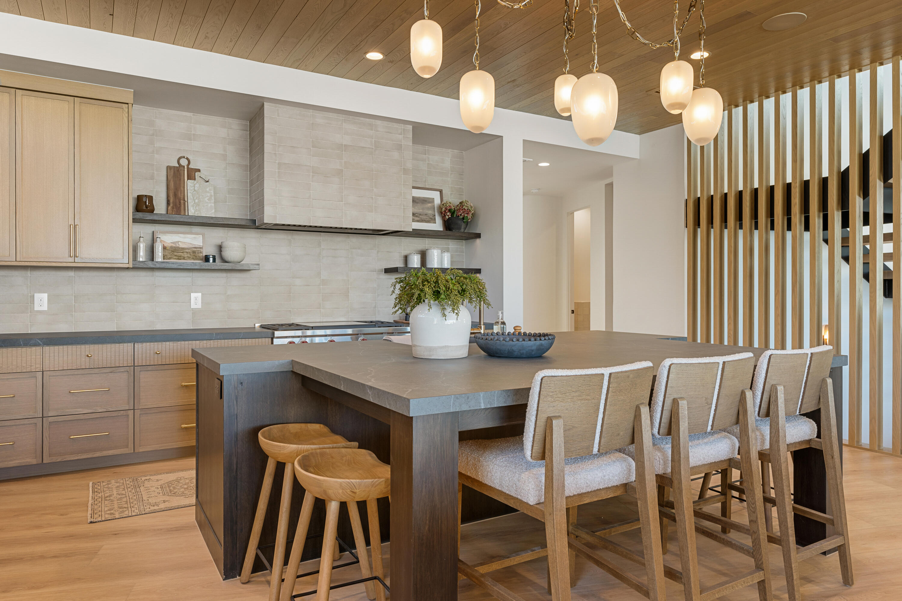 WATERS EDGE DESERT COLOR SHORES - Residential