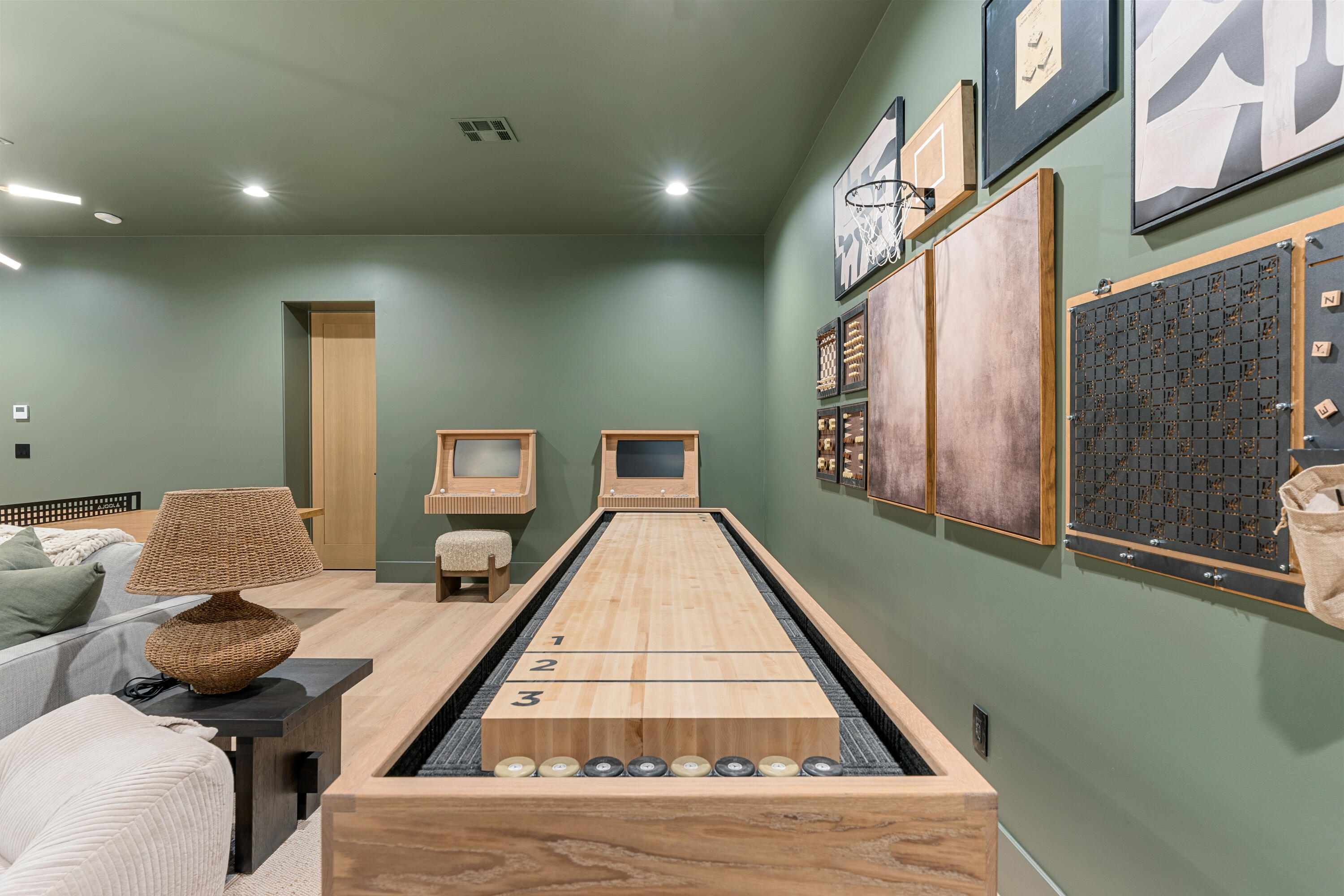 WATERS EDGE DESERT COLOR SHORES - Residential