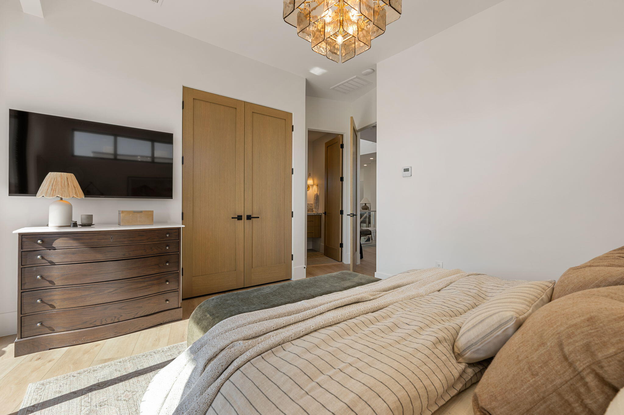 WATERS EDGE DESERT COLOR SHORES - Residential