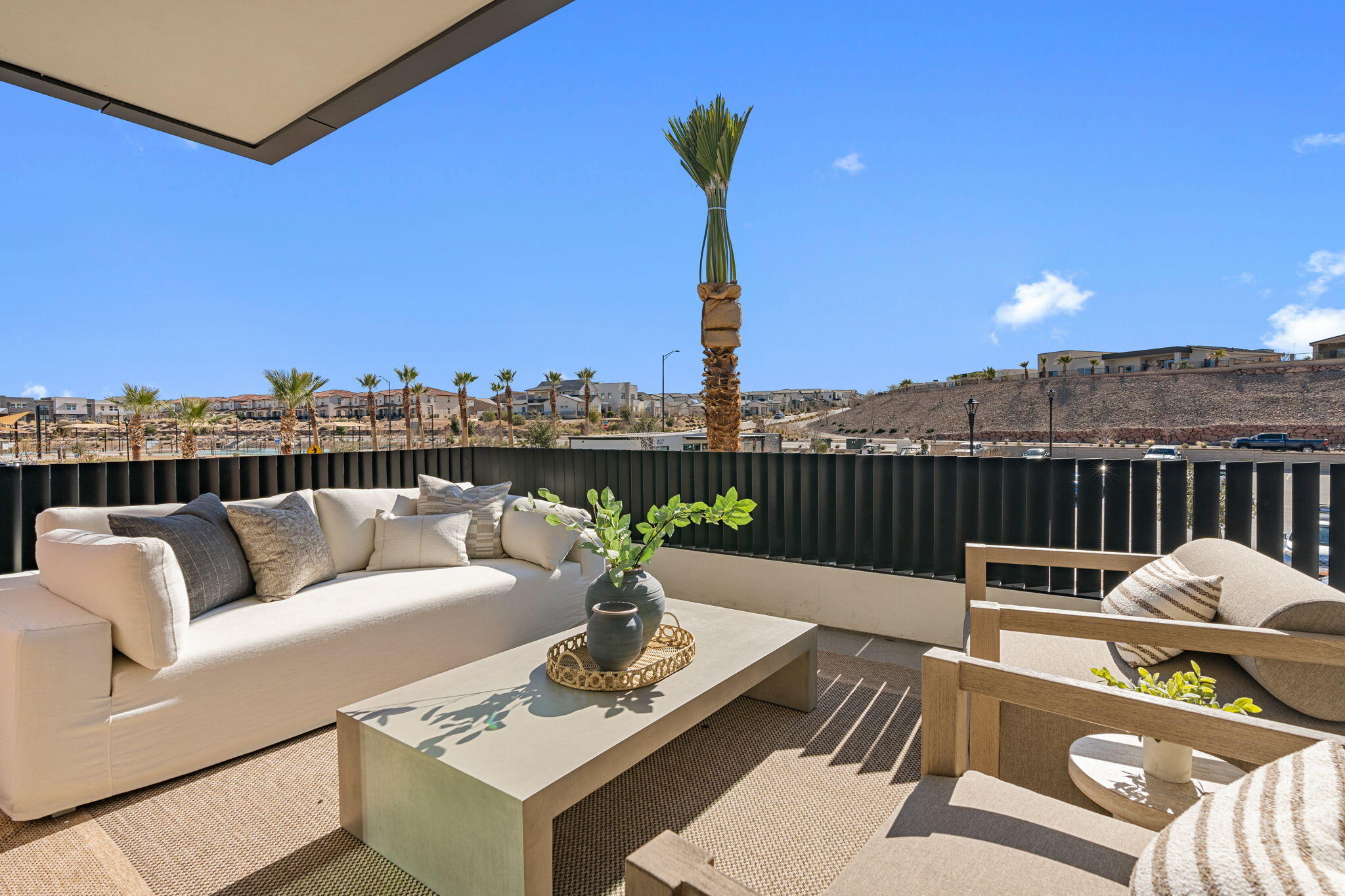 WATERS EDGE DESERT COLOR SHORES - Residential