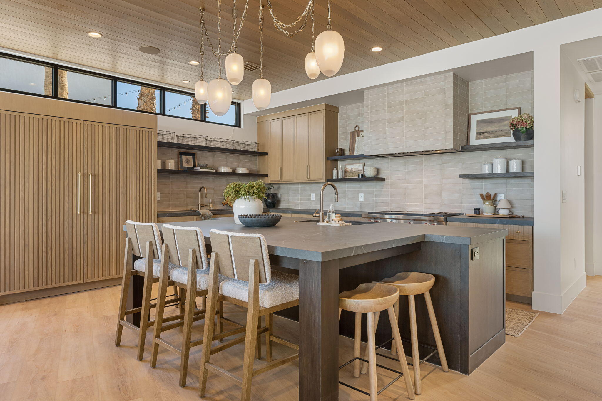 WATERS EDGE DESERT COLOR SHORES - Residential