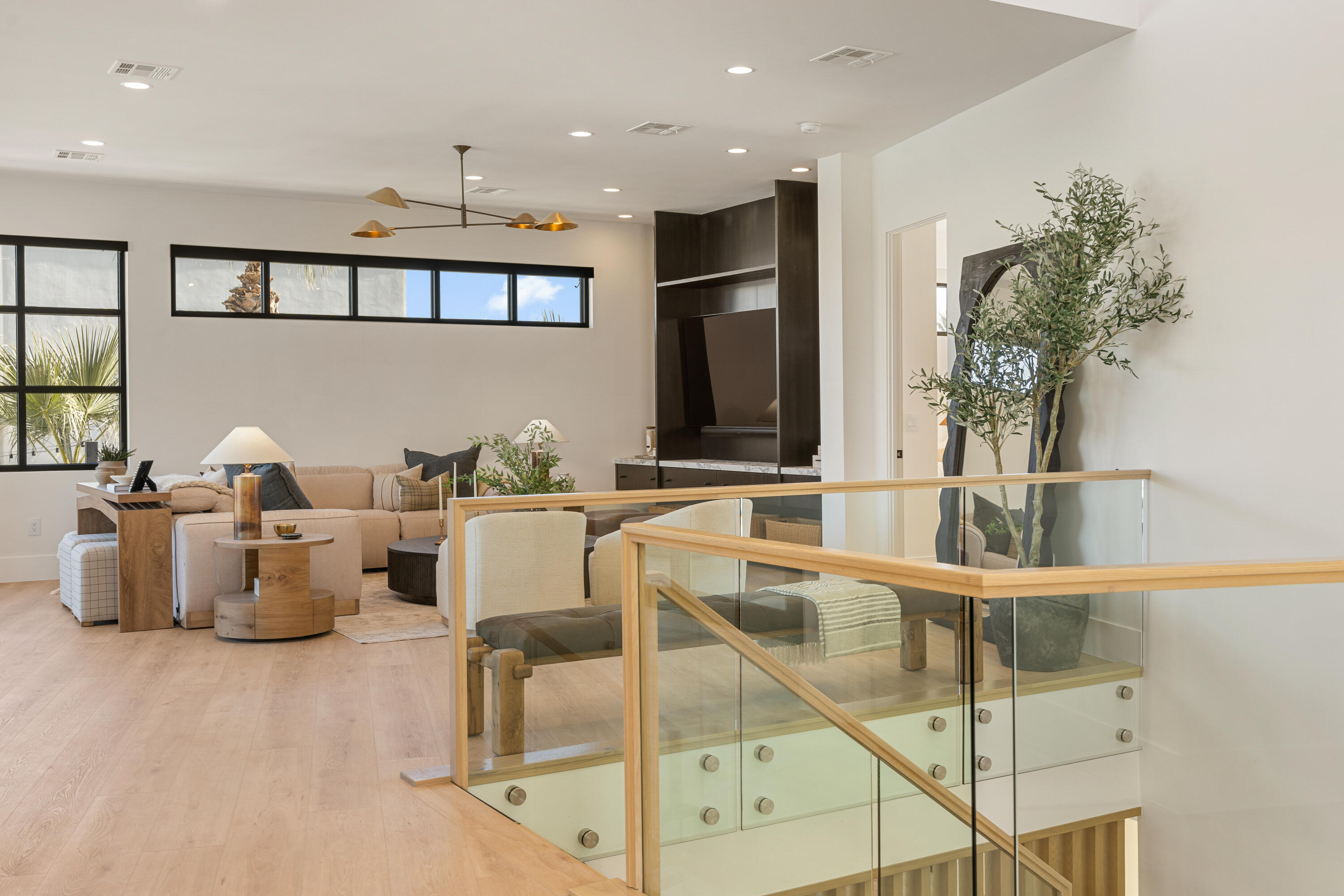 WATERS EDGE DESERT COLOR SHORES - Residential