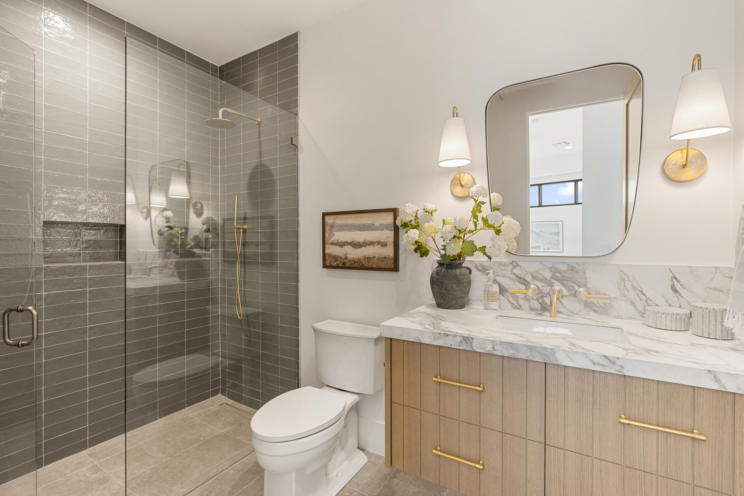 WATERS EDGE DESERT COLOR SHORES - Residential