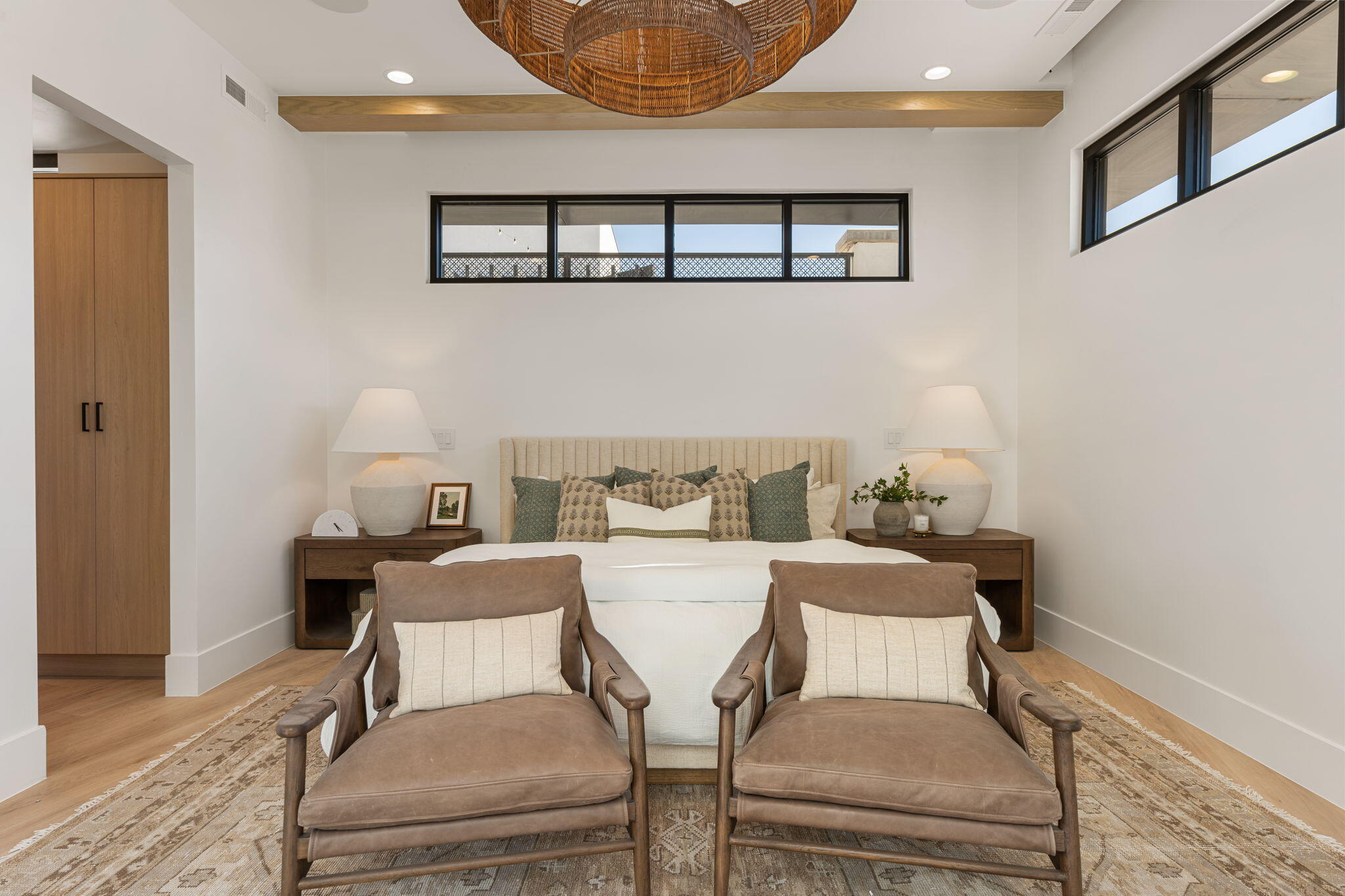 WATERS EDGE DESERT COLOR SHORES - Residential