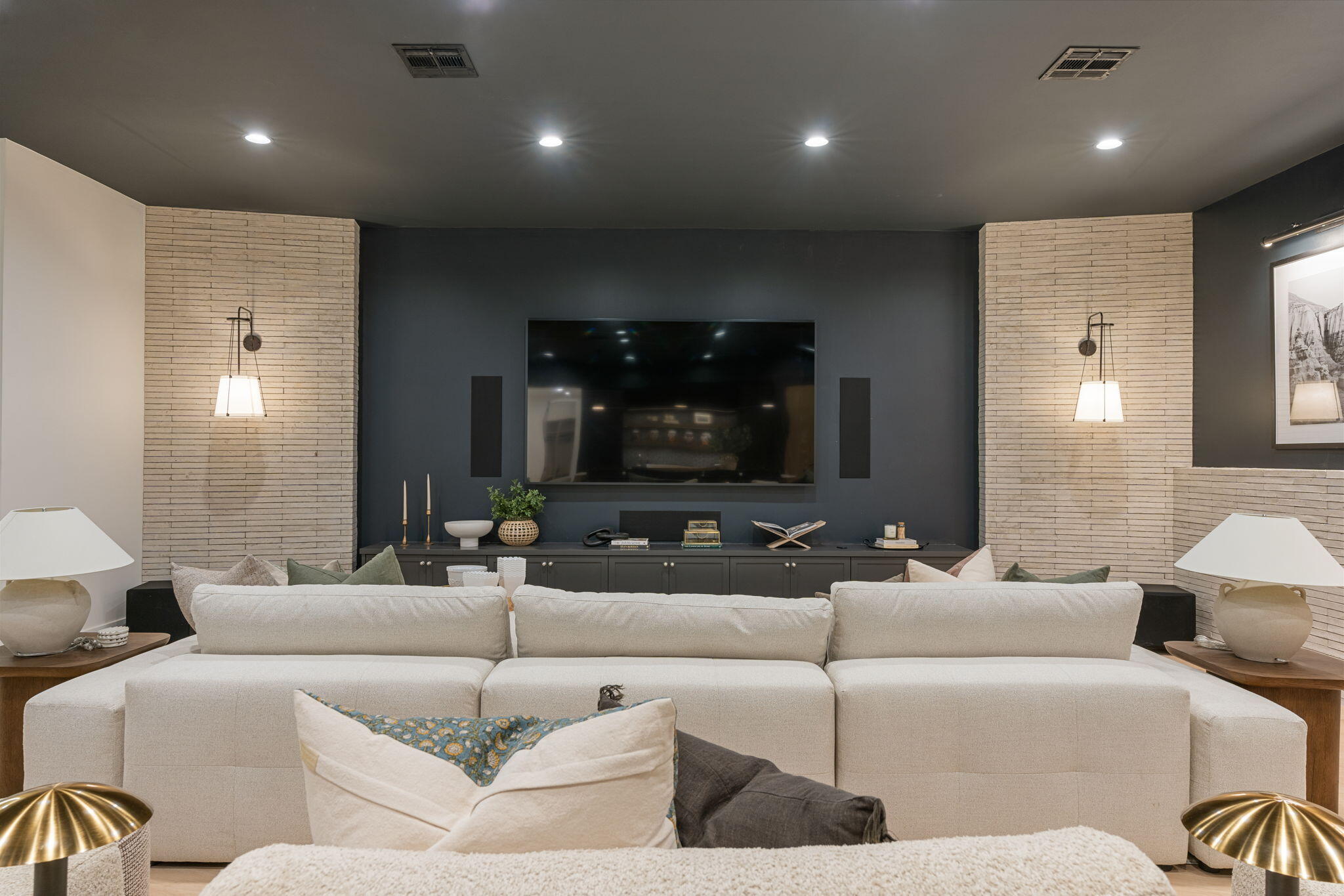 WATERS EDGE DESERT COLOR SHORES - Residential