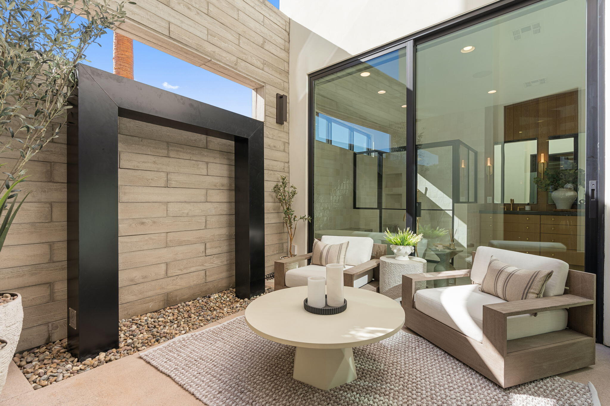 WATERS EDGE DESERT COLOR SHORES - Residential