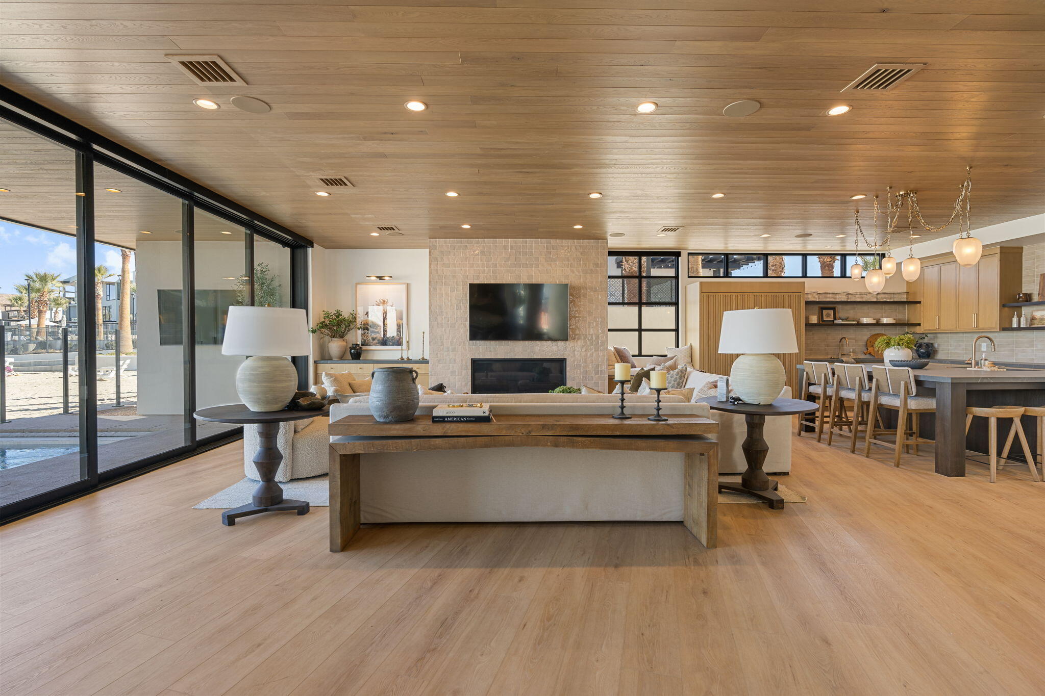 WATERS EDGE DESERT COLOR SHORES - Residential