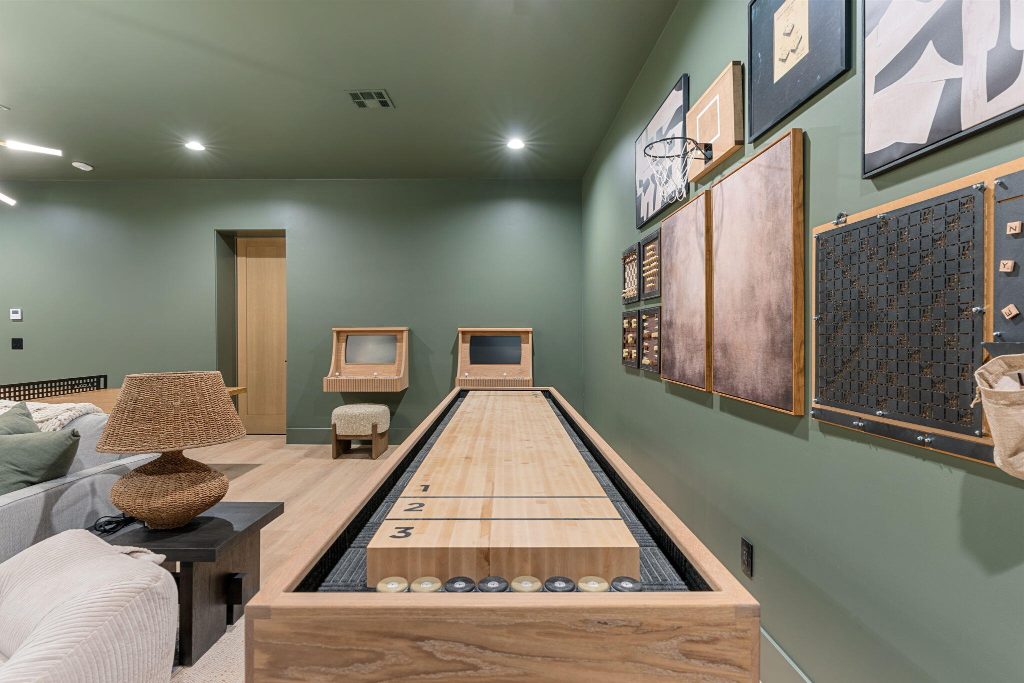 WATERS EDGE DESERT COLOR SHORES - Residential